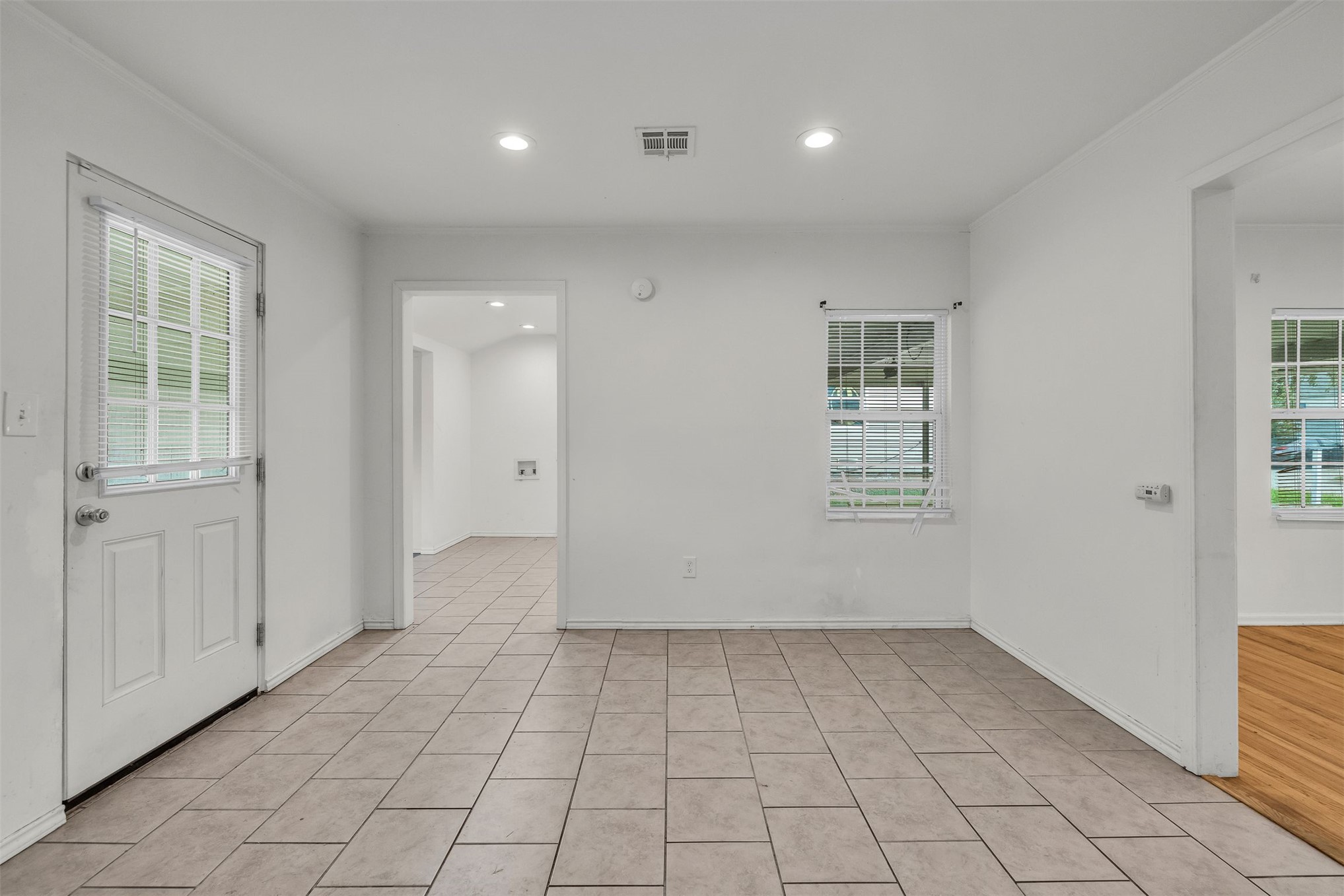 44 S 71st East Avenue Property Photo 7