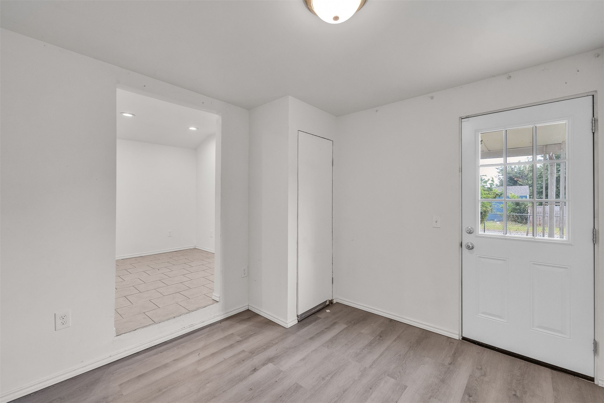 44 S 71st East Avenue Property Photo 15