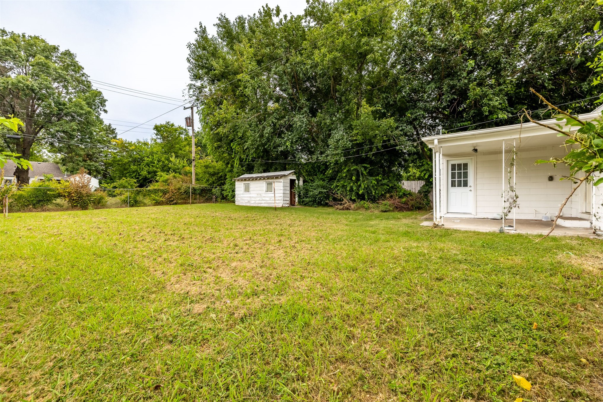 44 S 71st East Avenue Property Photo 17