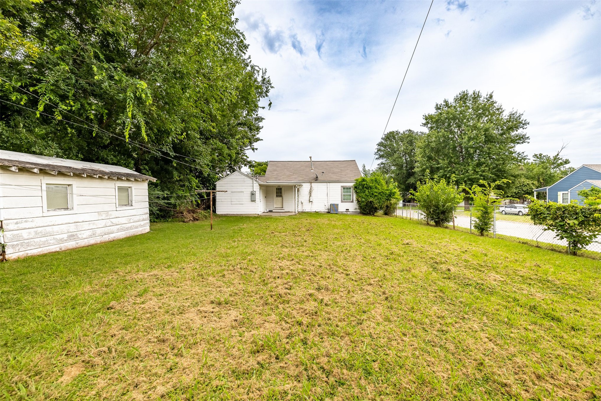 44 S 71st East Avenue Property Photo 19