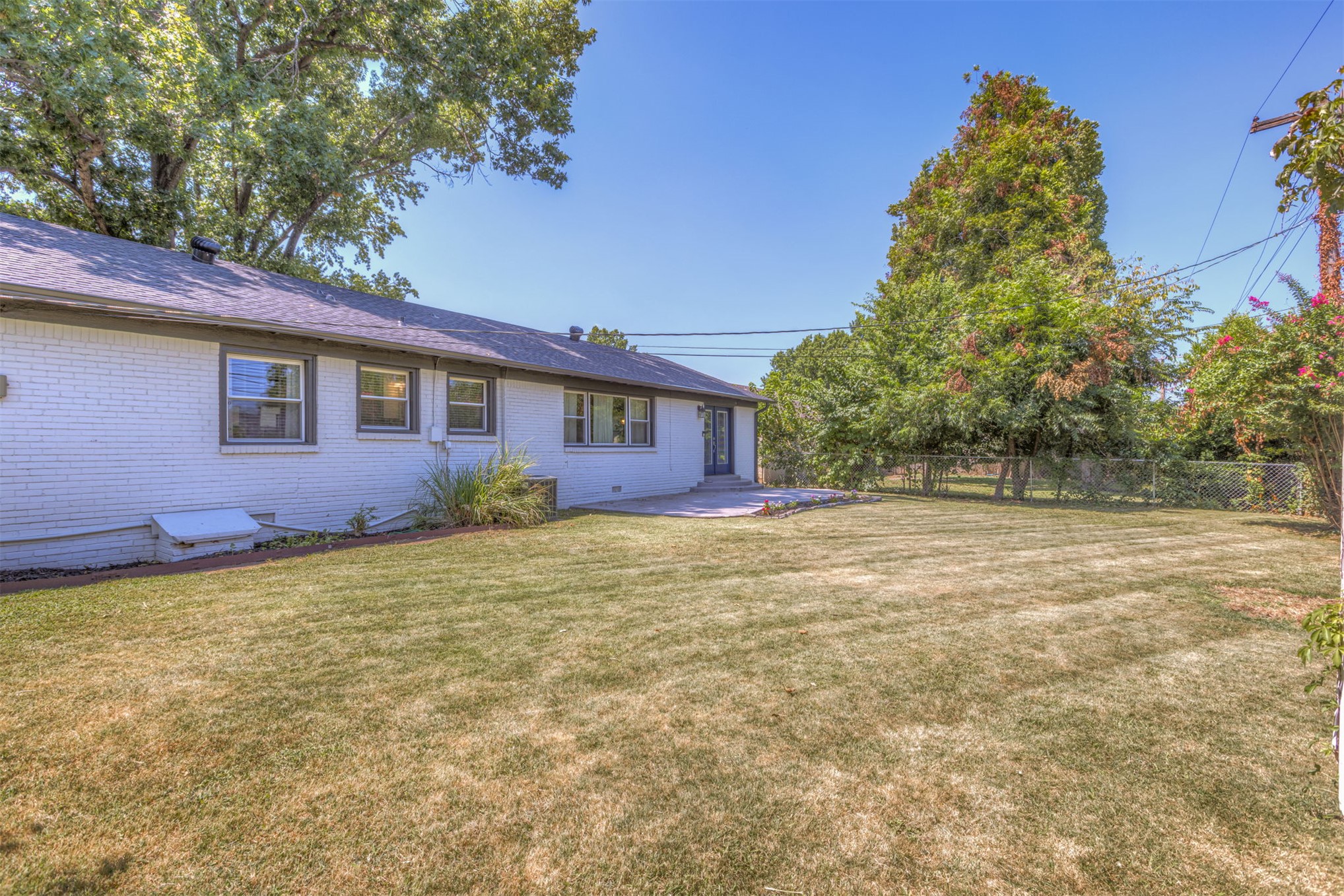 4435 E 60th Street Property Photo 40