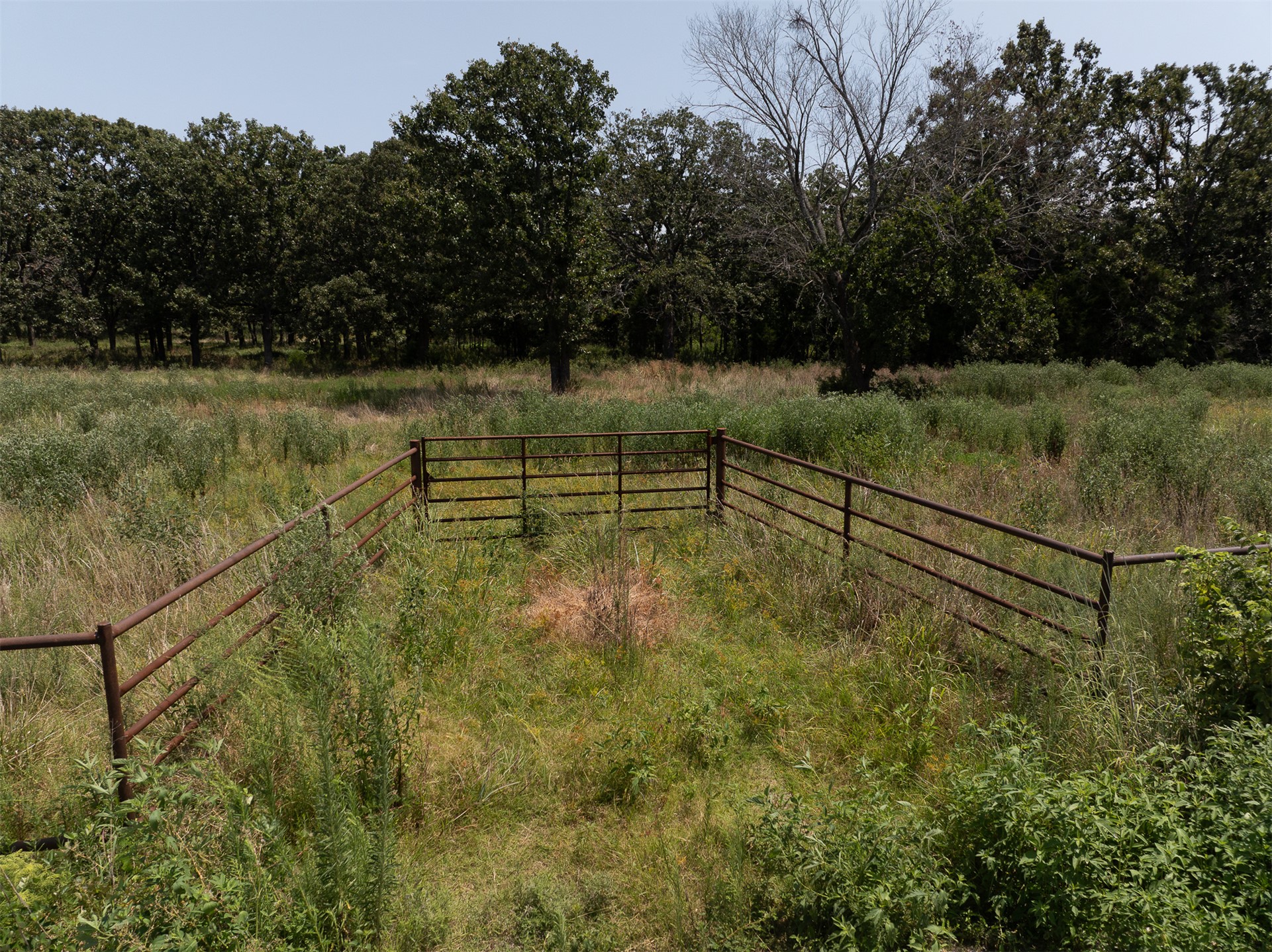 4290 Road Property Photo 1