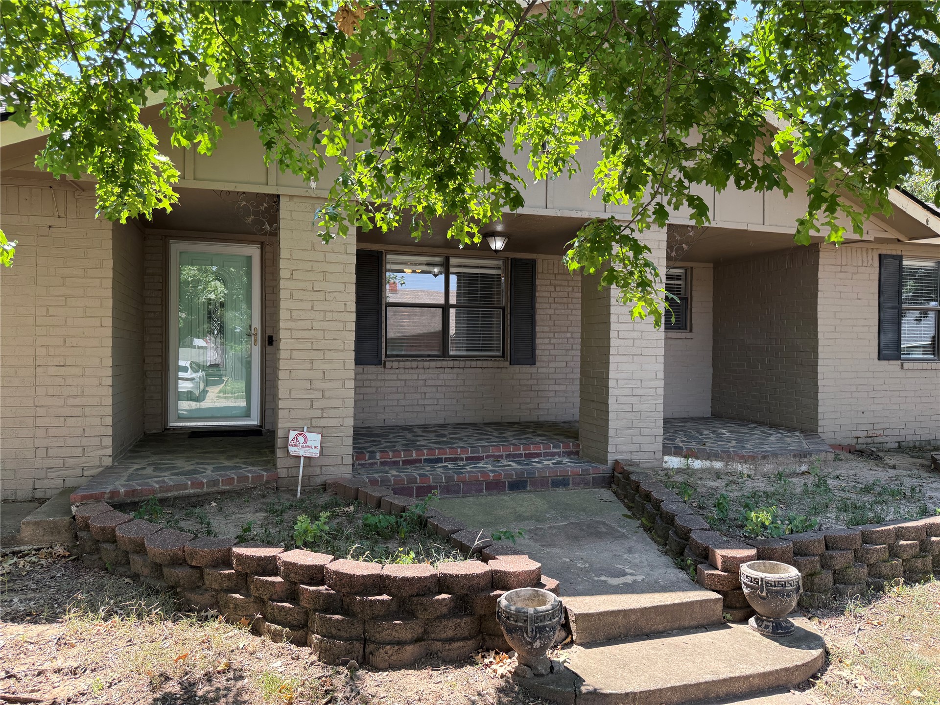 13220 E 38th Street Property Photo 1