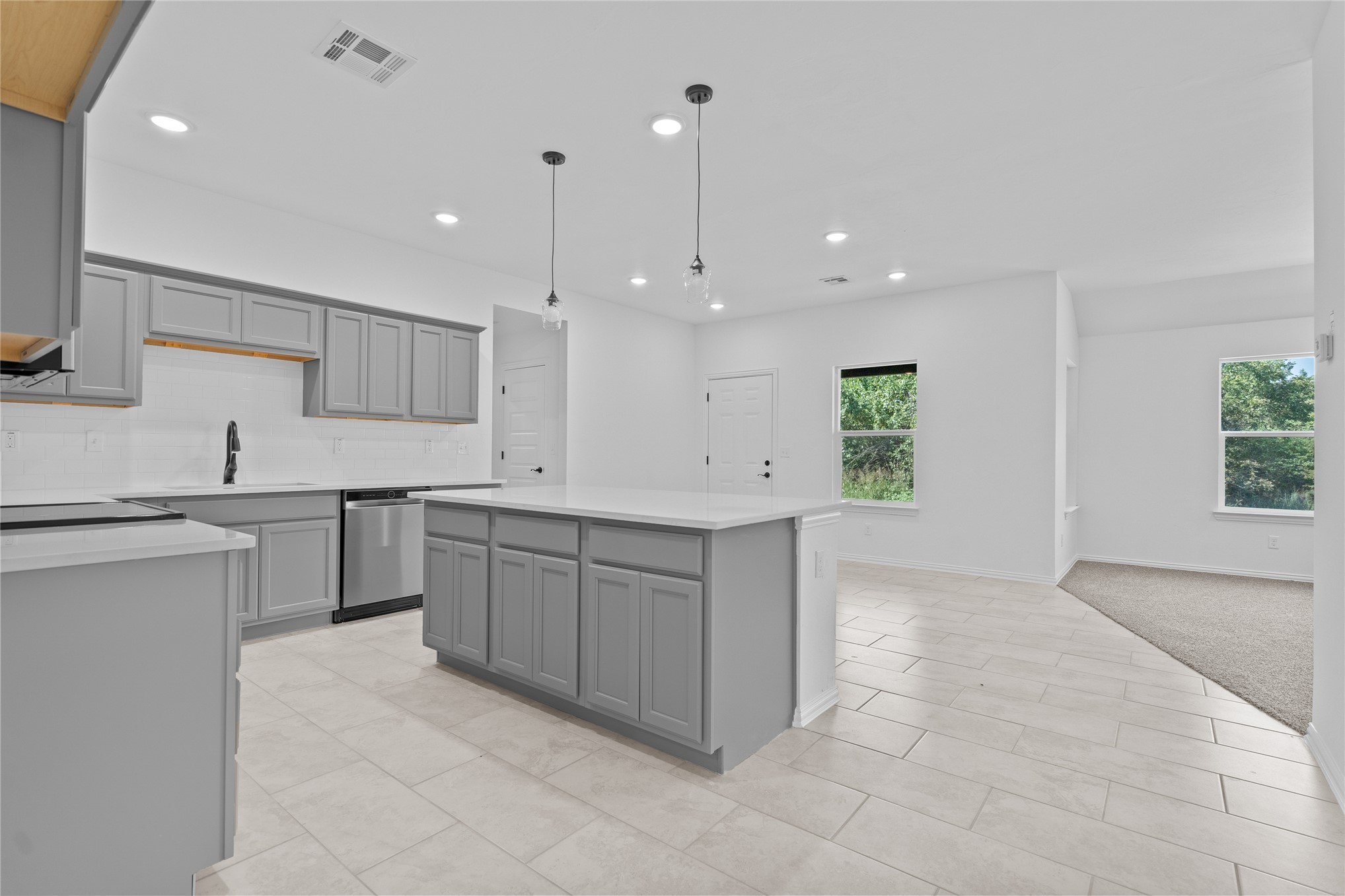 1856 Topaz Road Property Photo 6