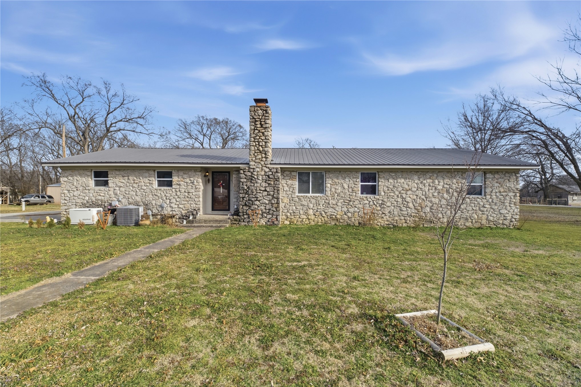 1101 Beech Street Property Photo 1
