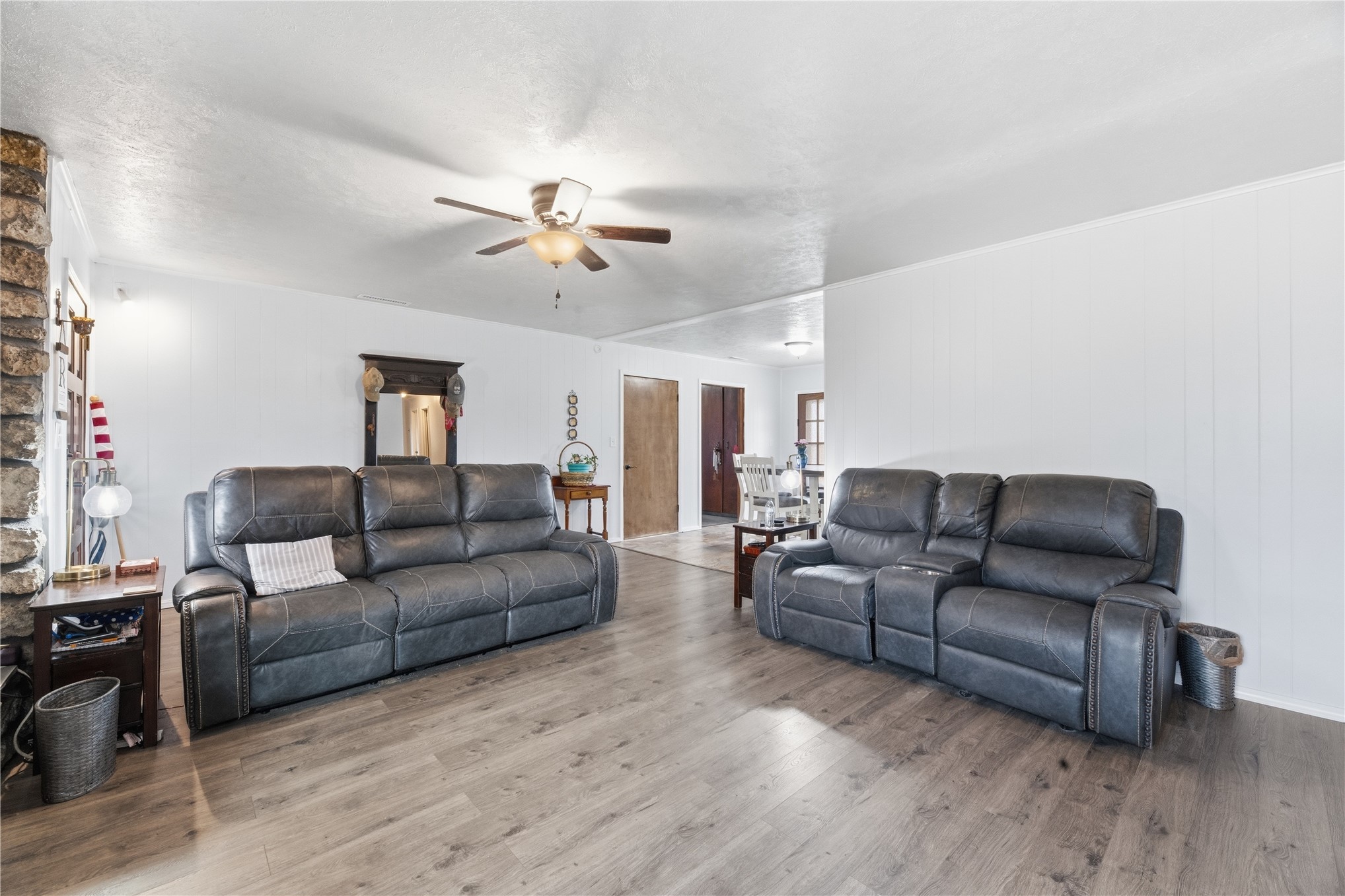1101 Beech Street Property Photo 3