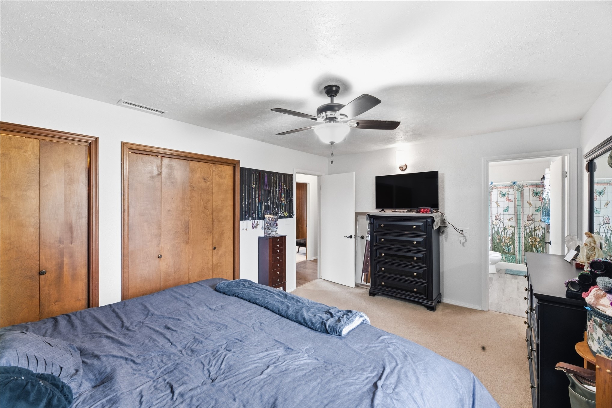 1101 Beech Street Property Photo 12