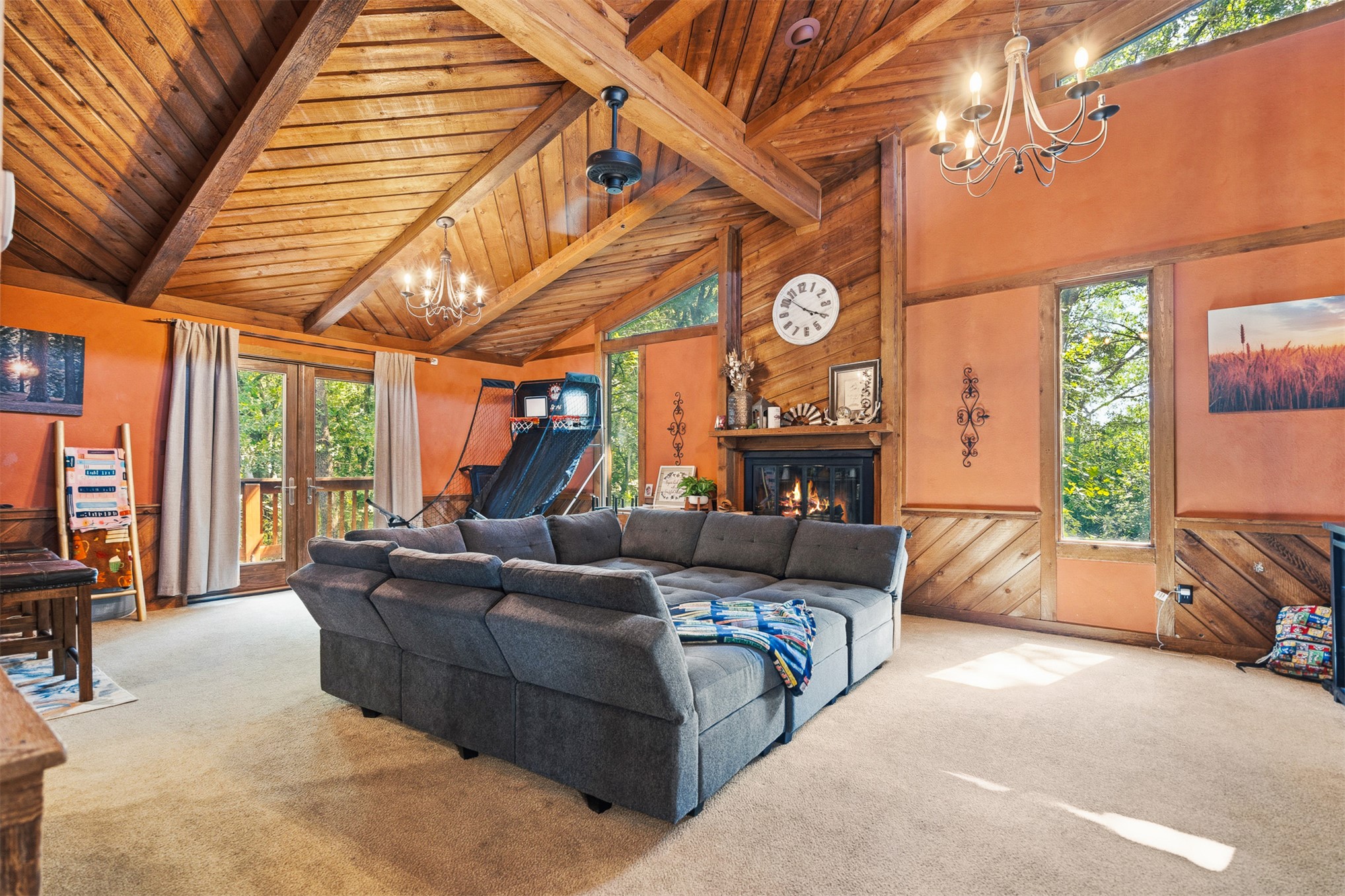 1409 Oakridge Road Property Photo 4