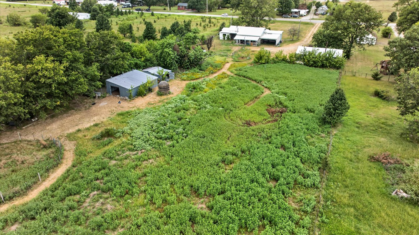 21092 Hwy 169 Property Photo 23