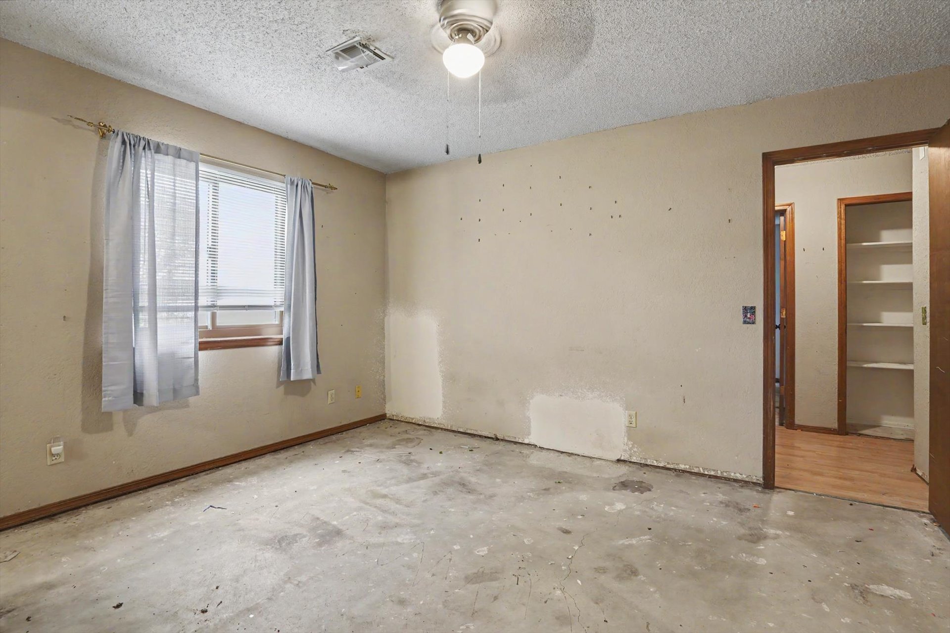 4104 S Birch Avenue Property Photo 16