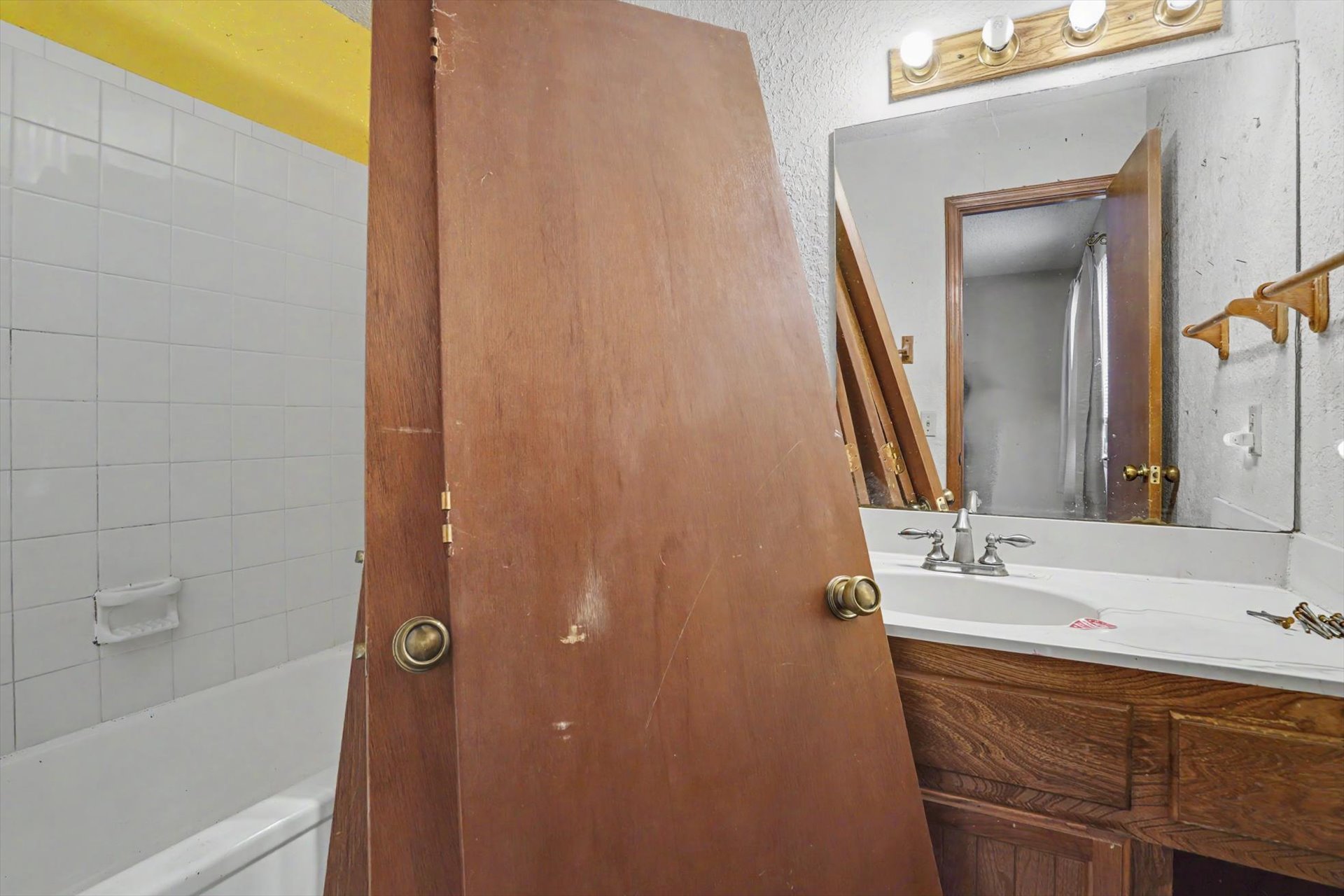 4104 S Birch Avenue Property Photo 17