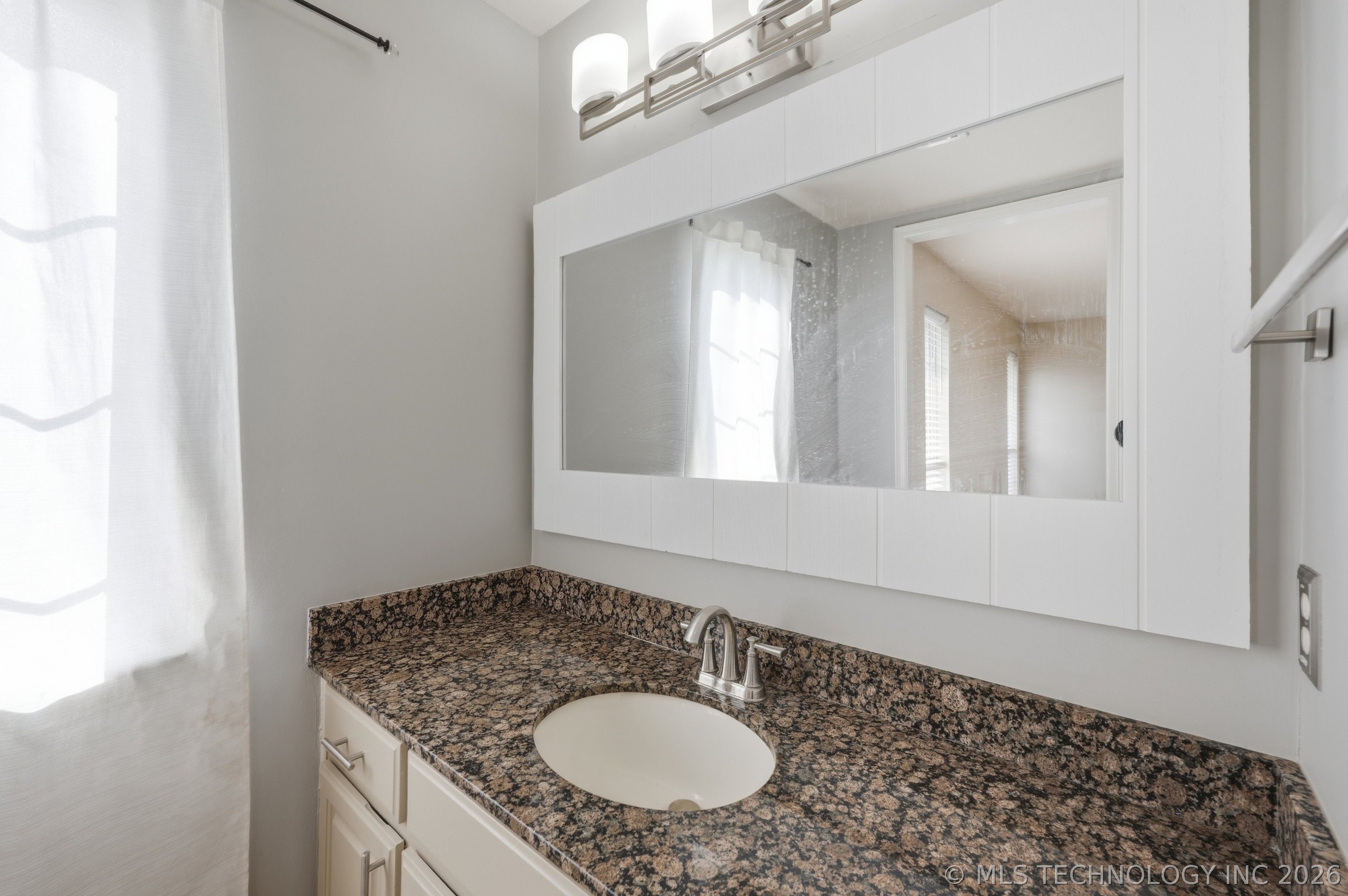 1920 S Nyssa Avenue Property Photo 23