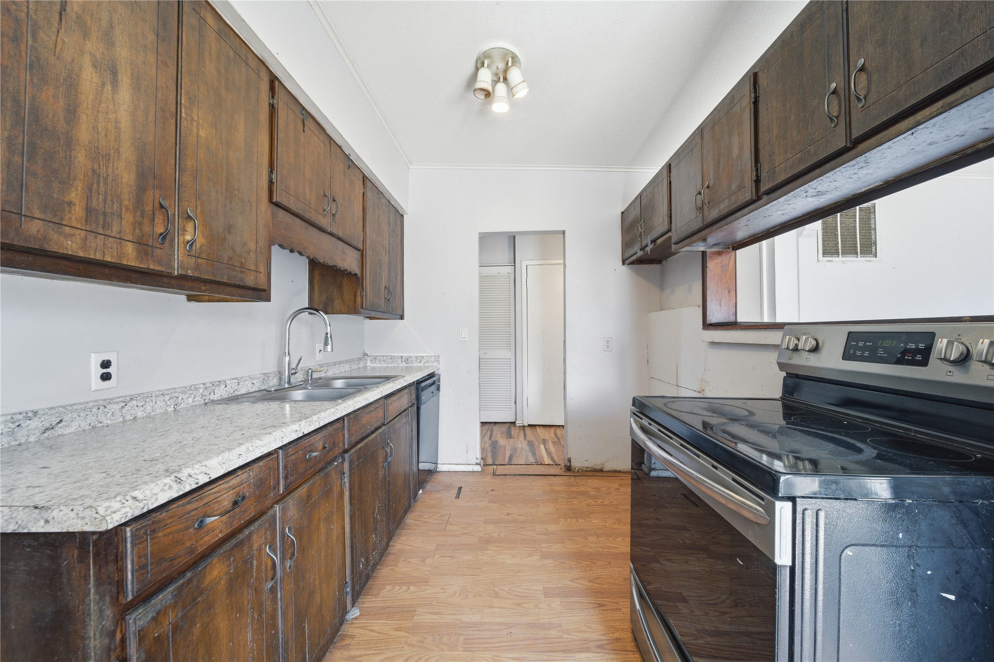 7876 E Latimer Place Property Photo 8