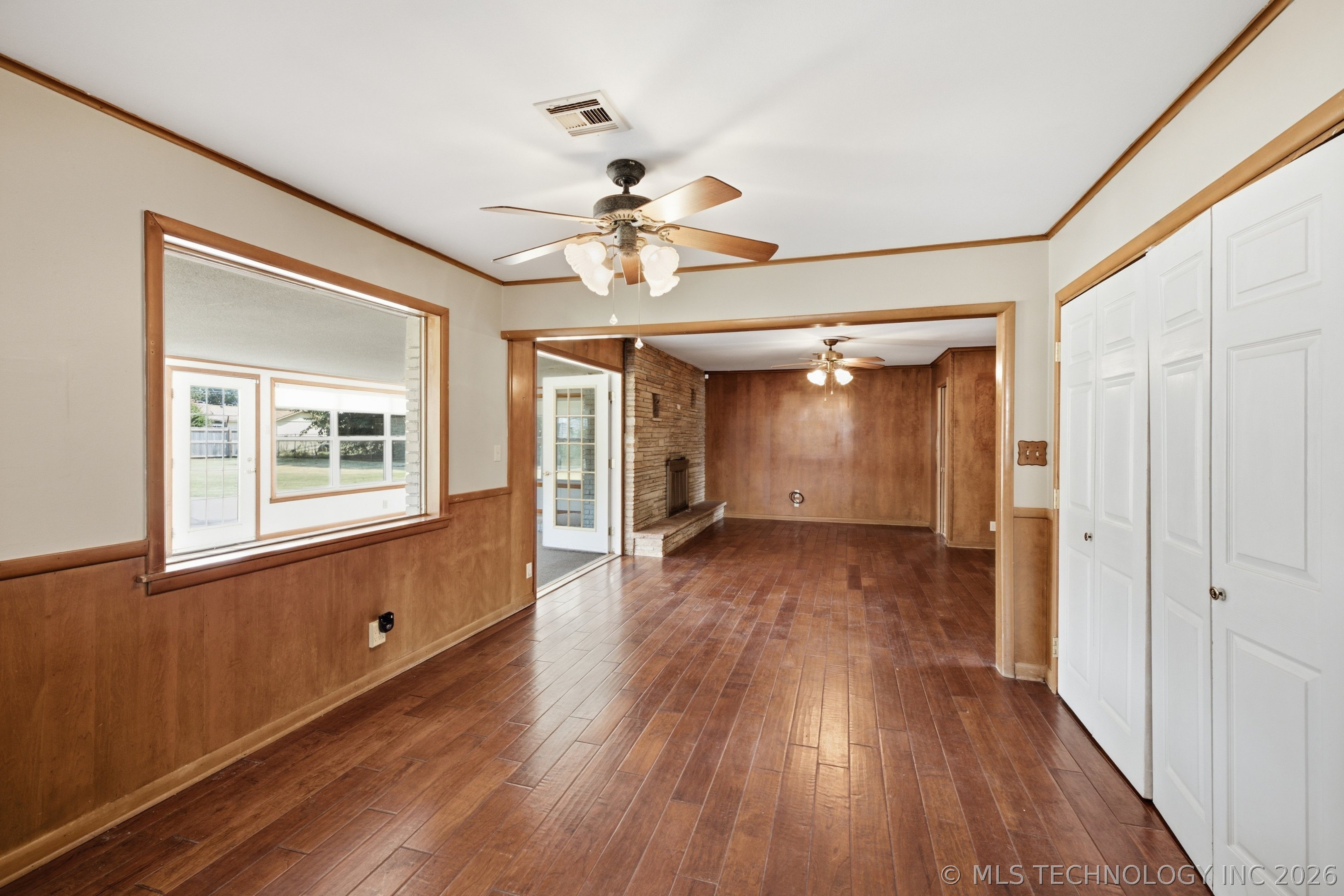 1281 S 103rd East Avenue Property Photo 12