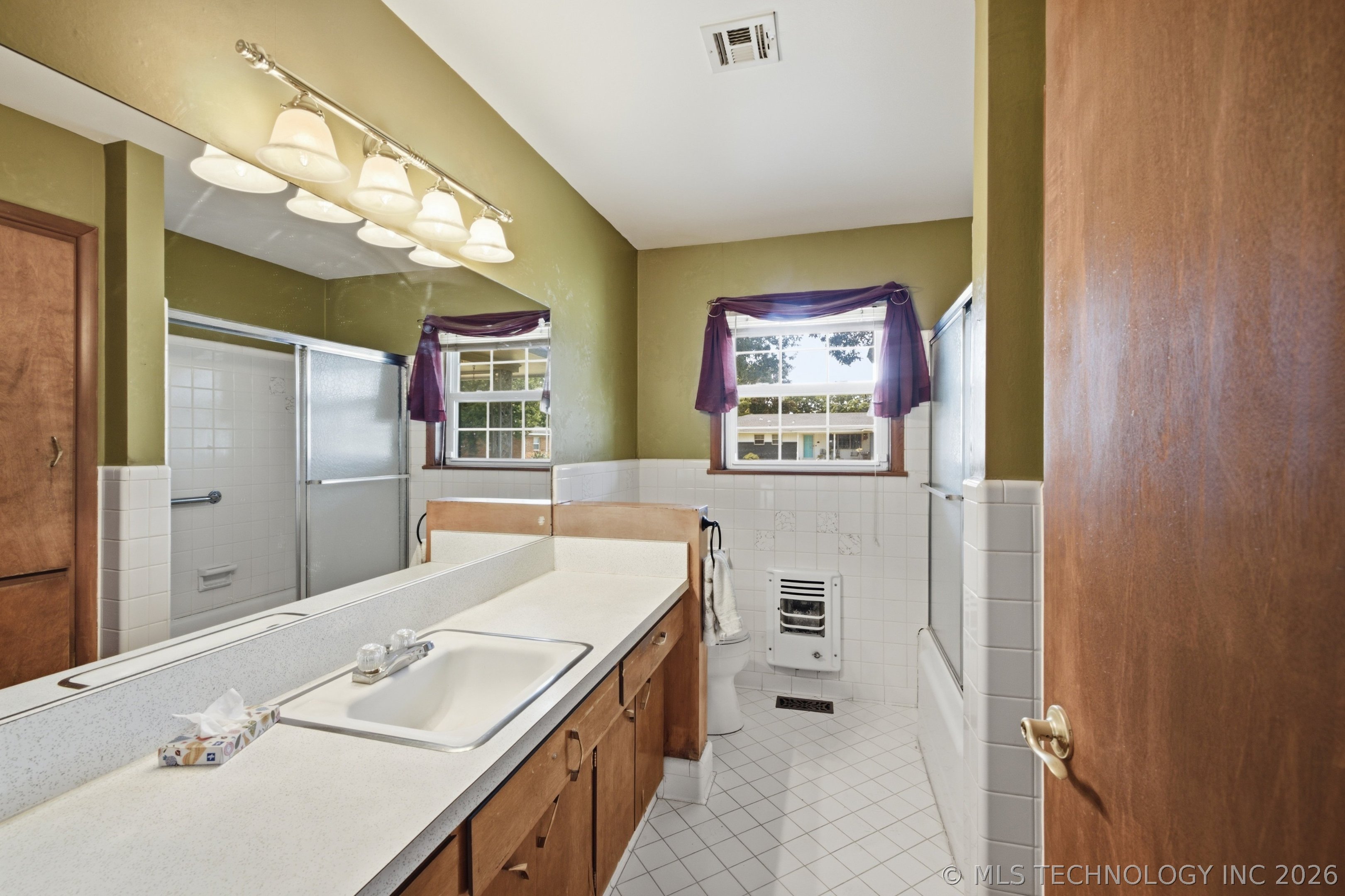 1281 S 103rd East Avenue Property Photo 17