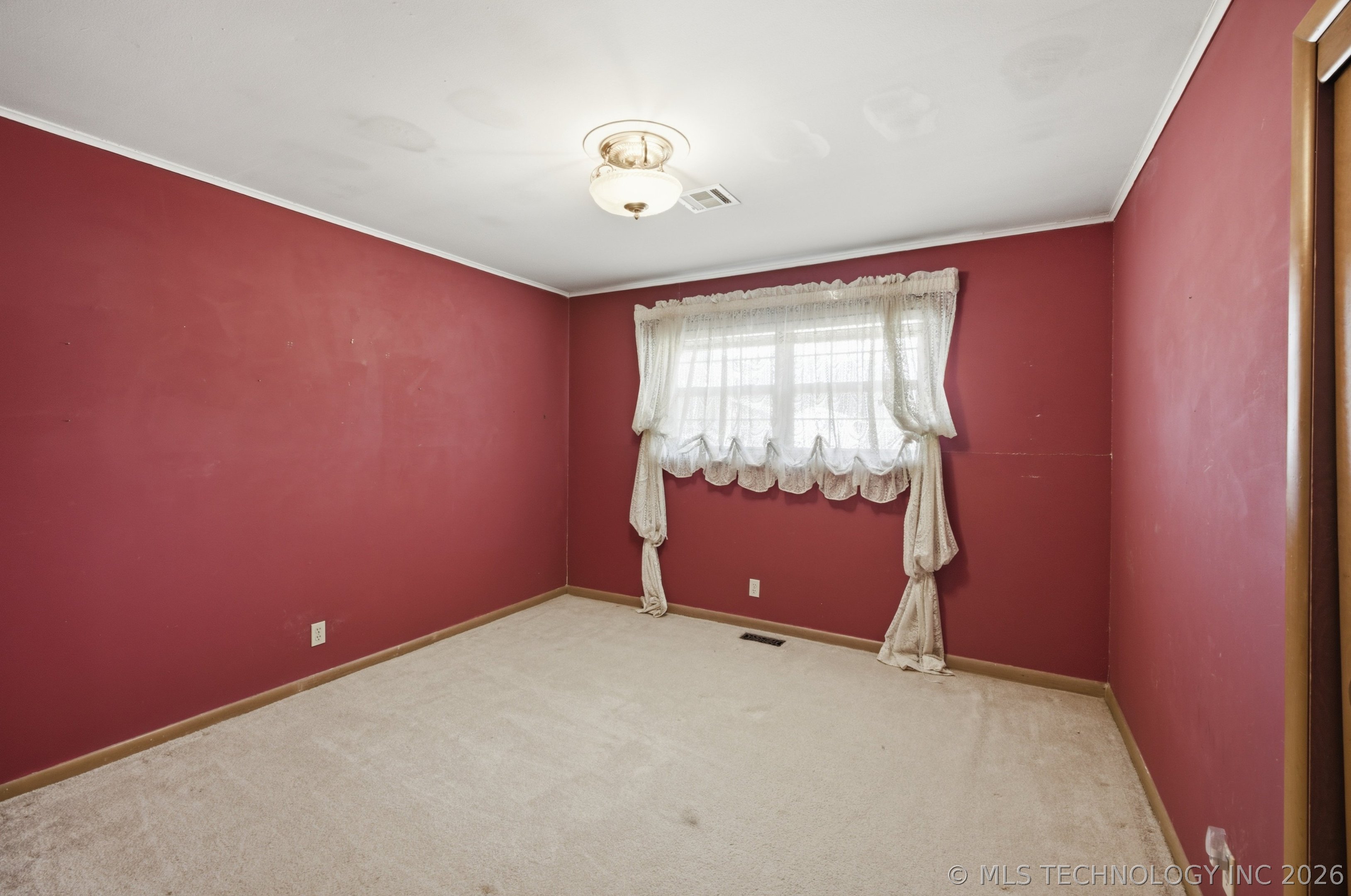 1281 S 103rd East Avenue Property Photo 18