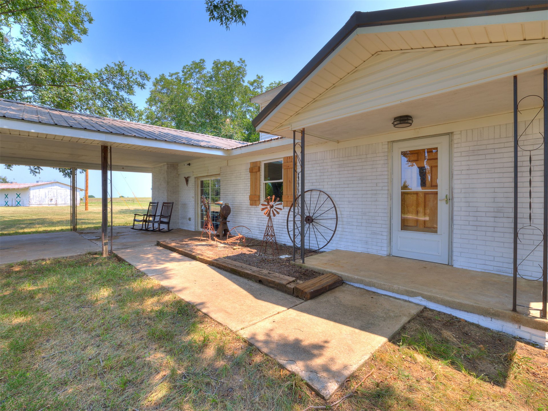 2251 S 4260 Road Property Photo 1