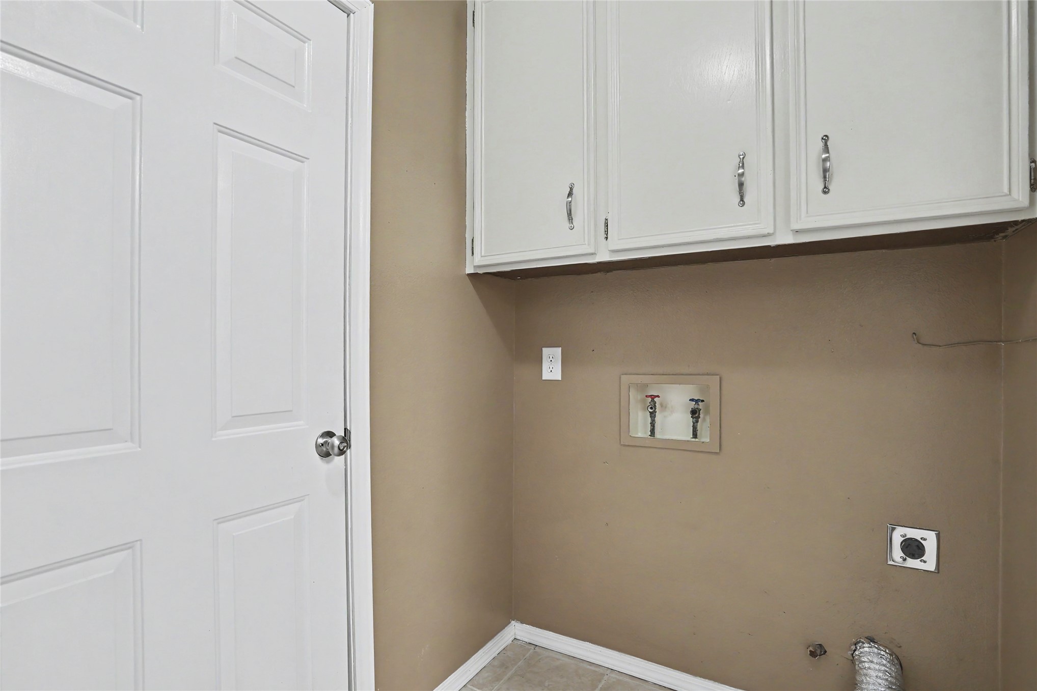 2911 S Ash Place Property Photo 13