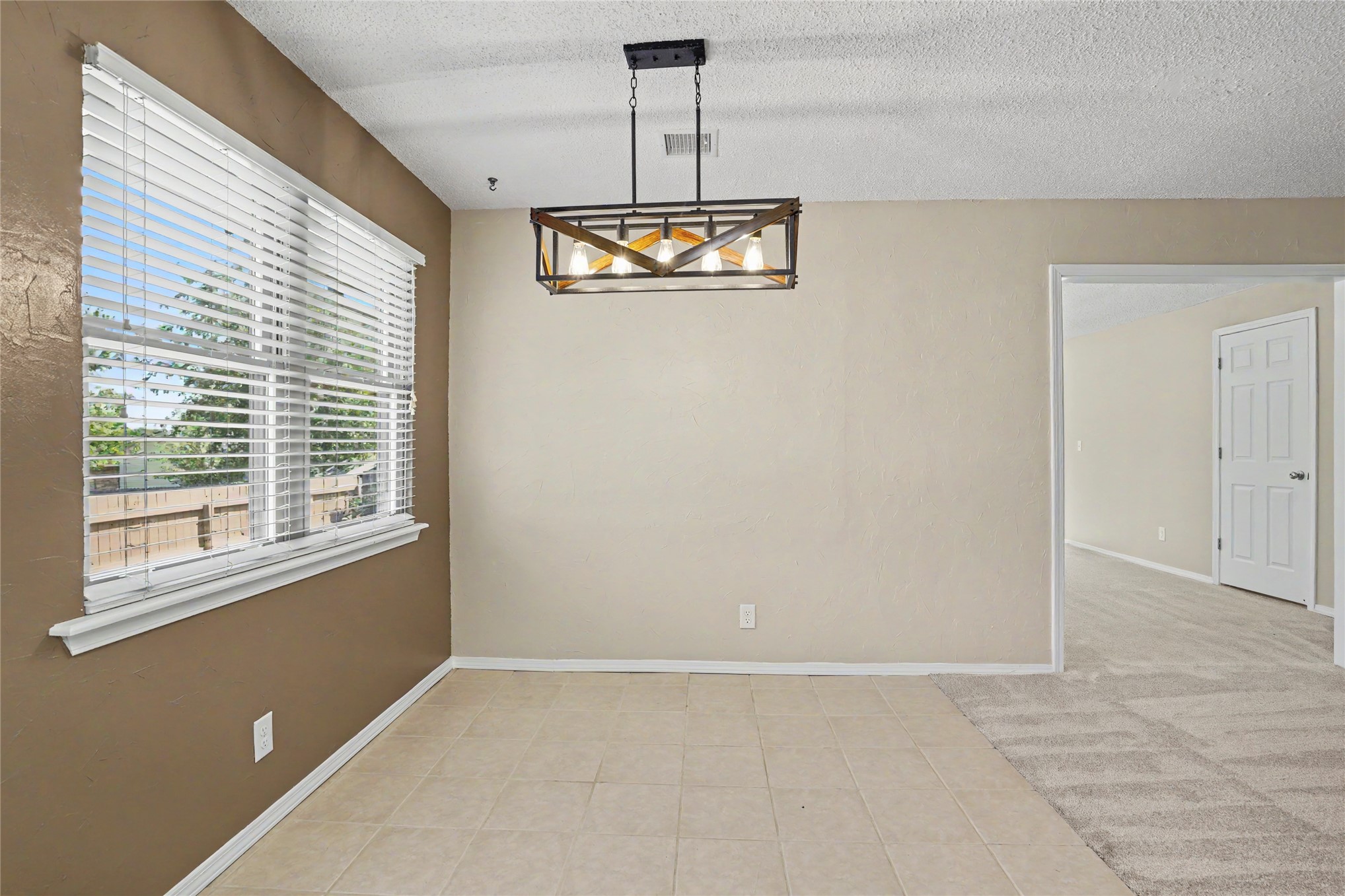 2911 S Ash Place Property Photo 14