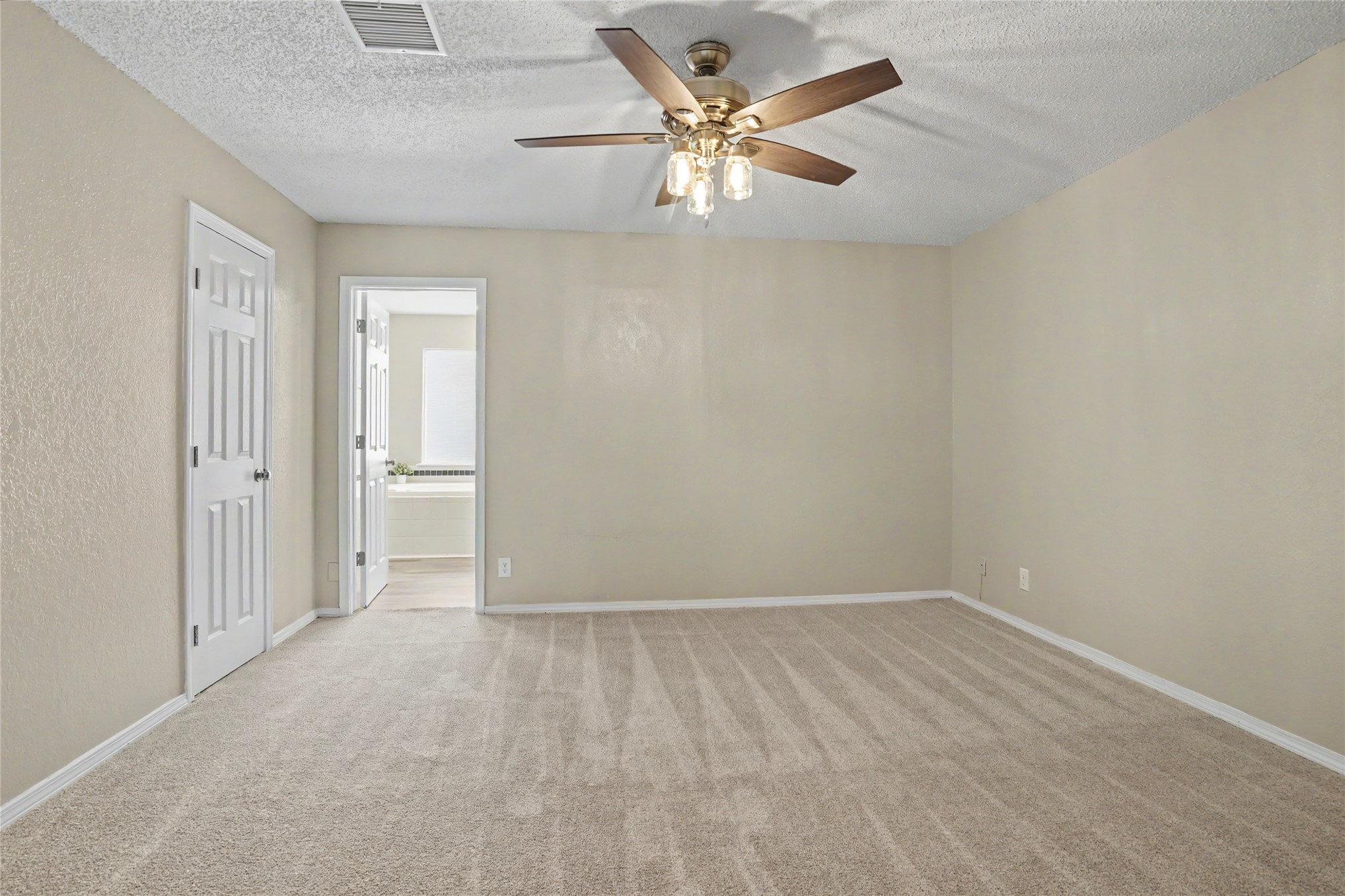2911 S Ash Place Property Photo 18
