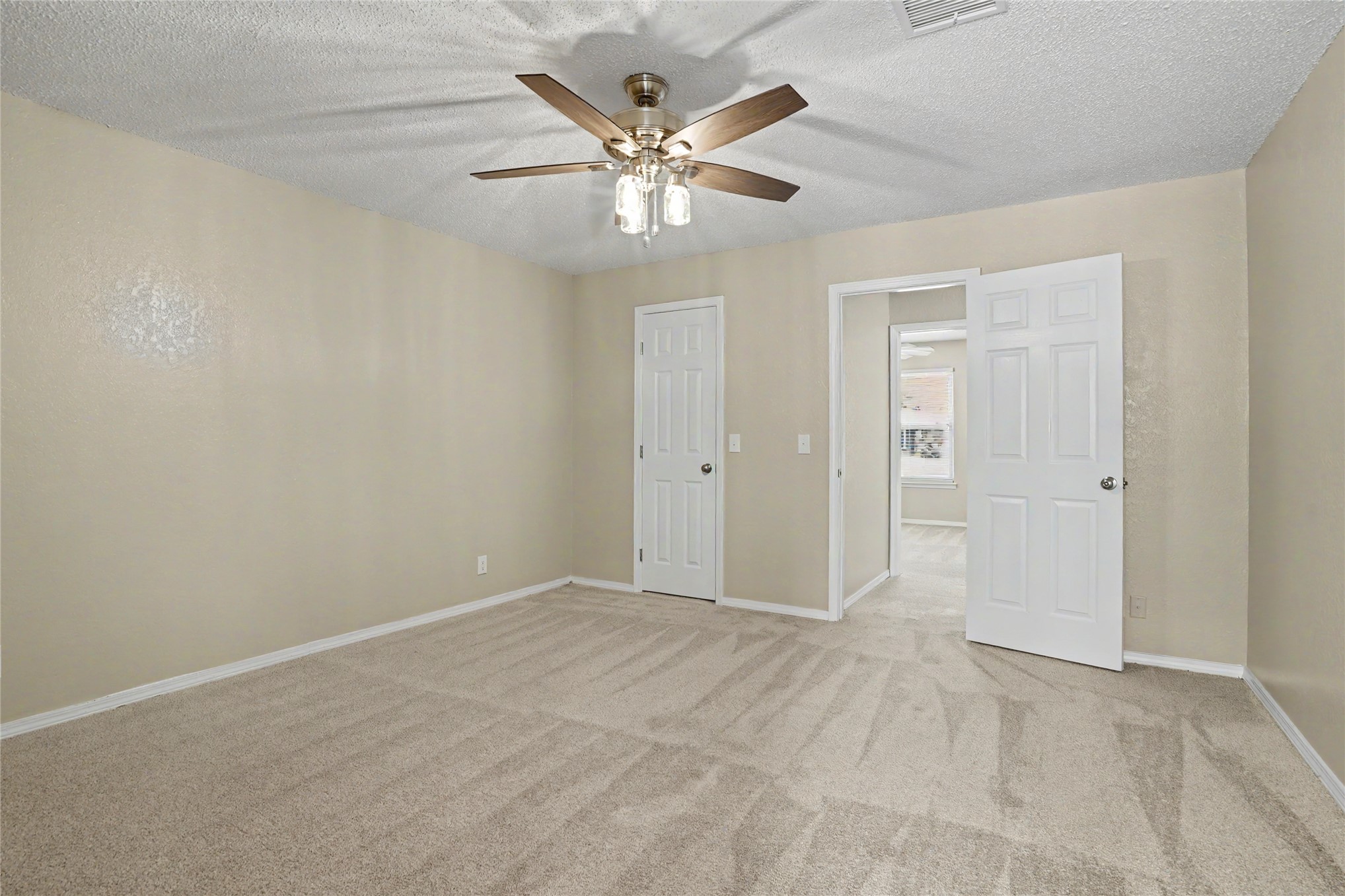2911 S Ash Place Property Photo 19