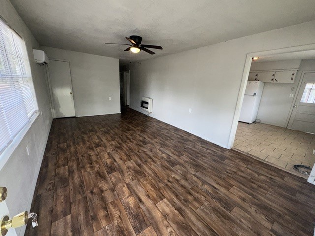 723 17th Street Property Photo 2