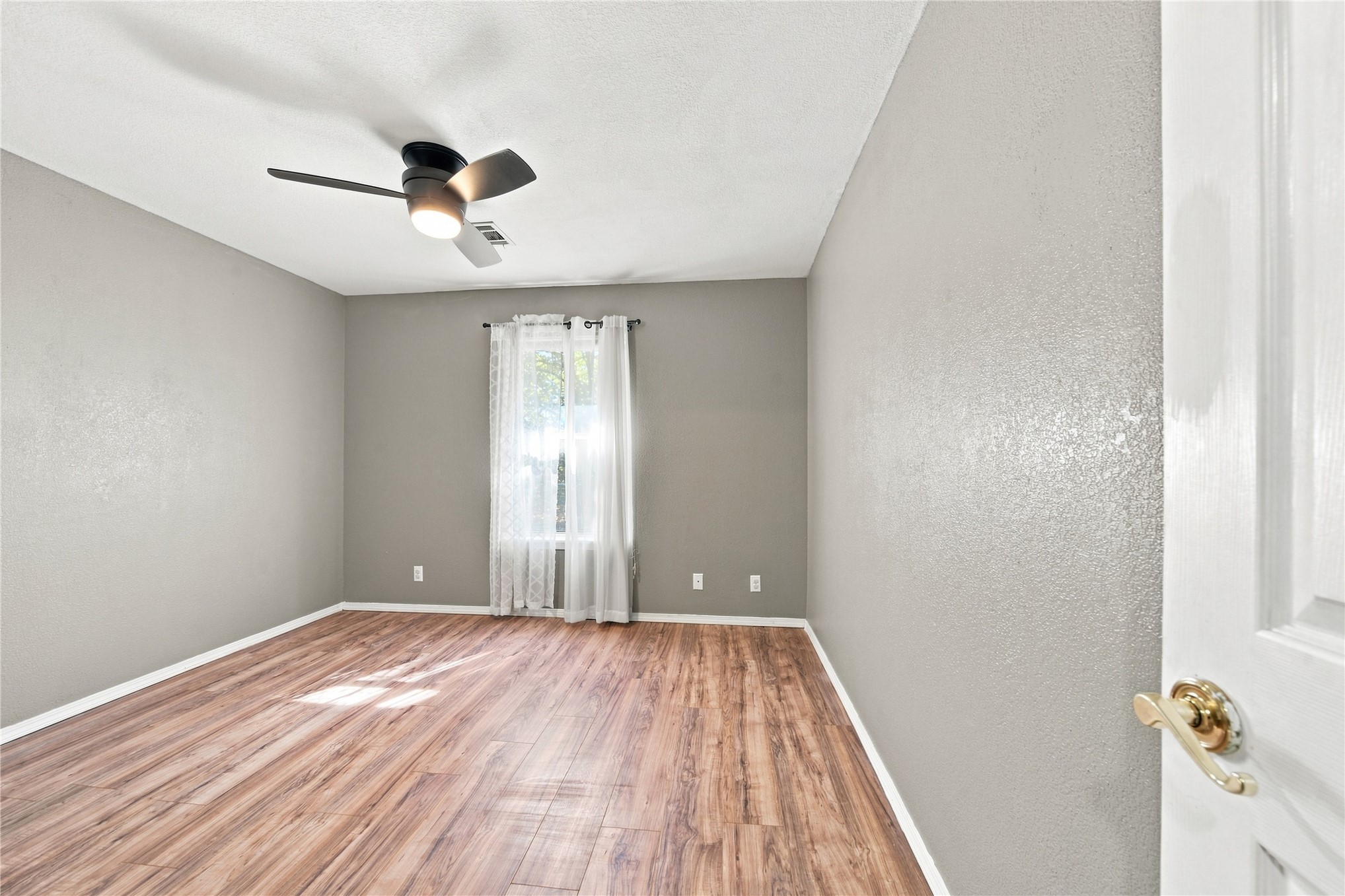 27221 W 11th Street S Property Photo 31