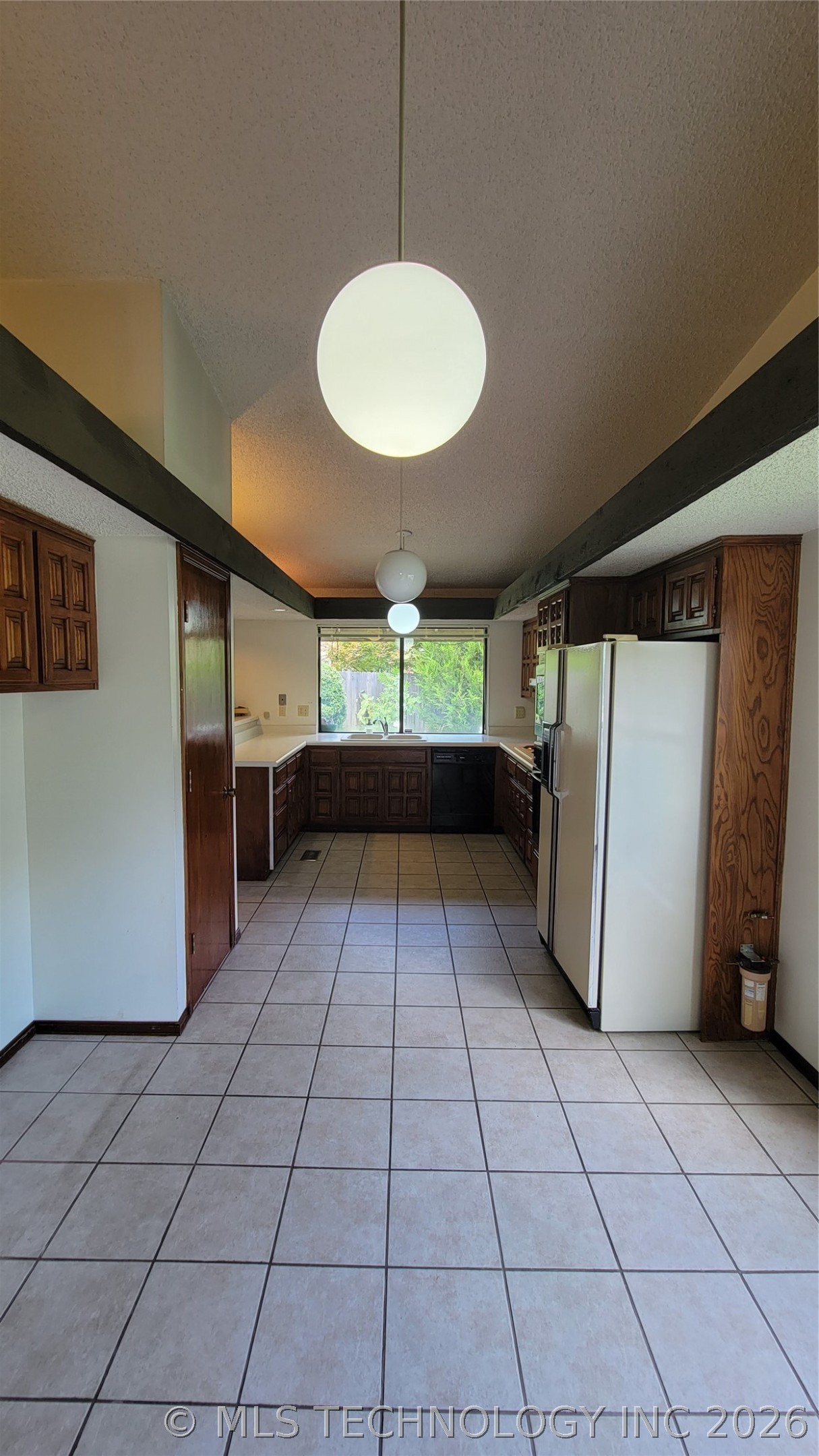 4027 E 82nd Place Property Photo 3