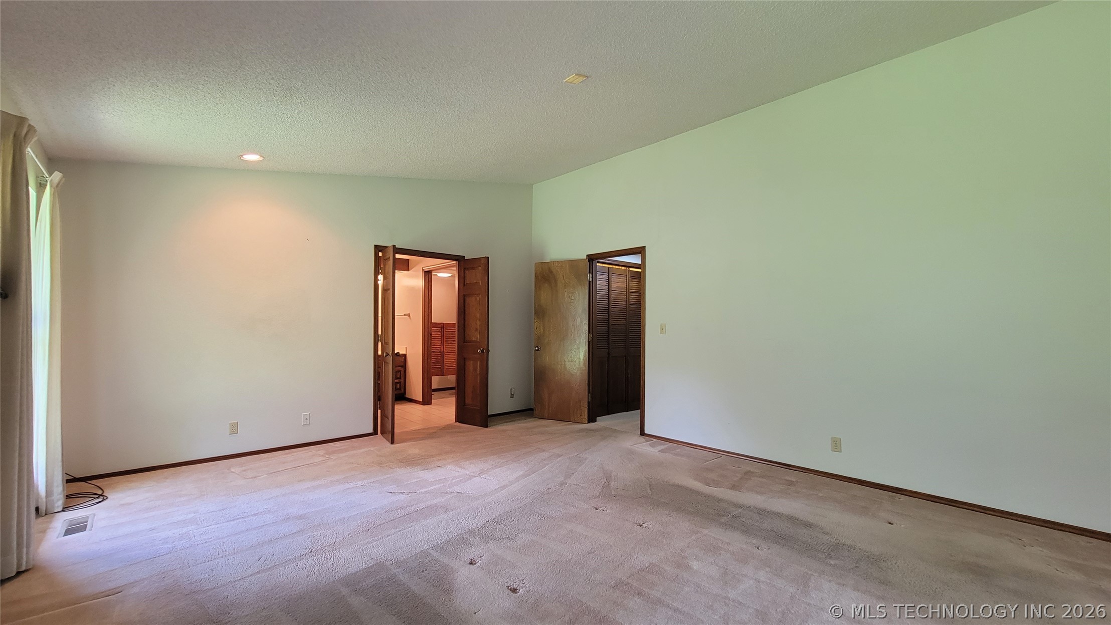 4027 E 82nd Place Property Photo 11