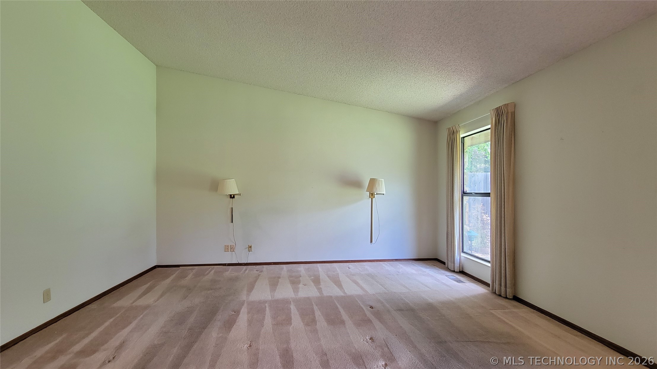 4027 E 82nd Place Property Photo 25