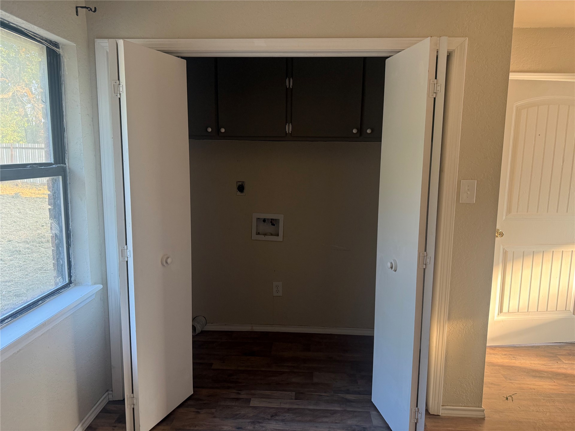 24 2nd Property Photo 7