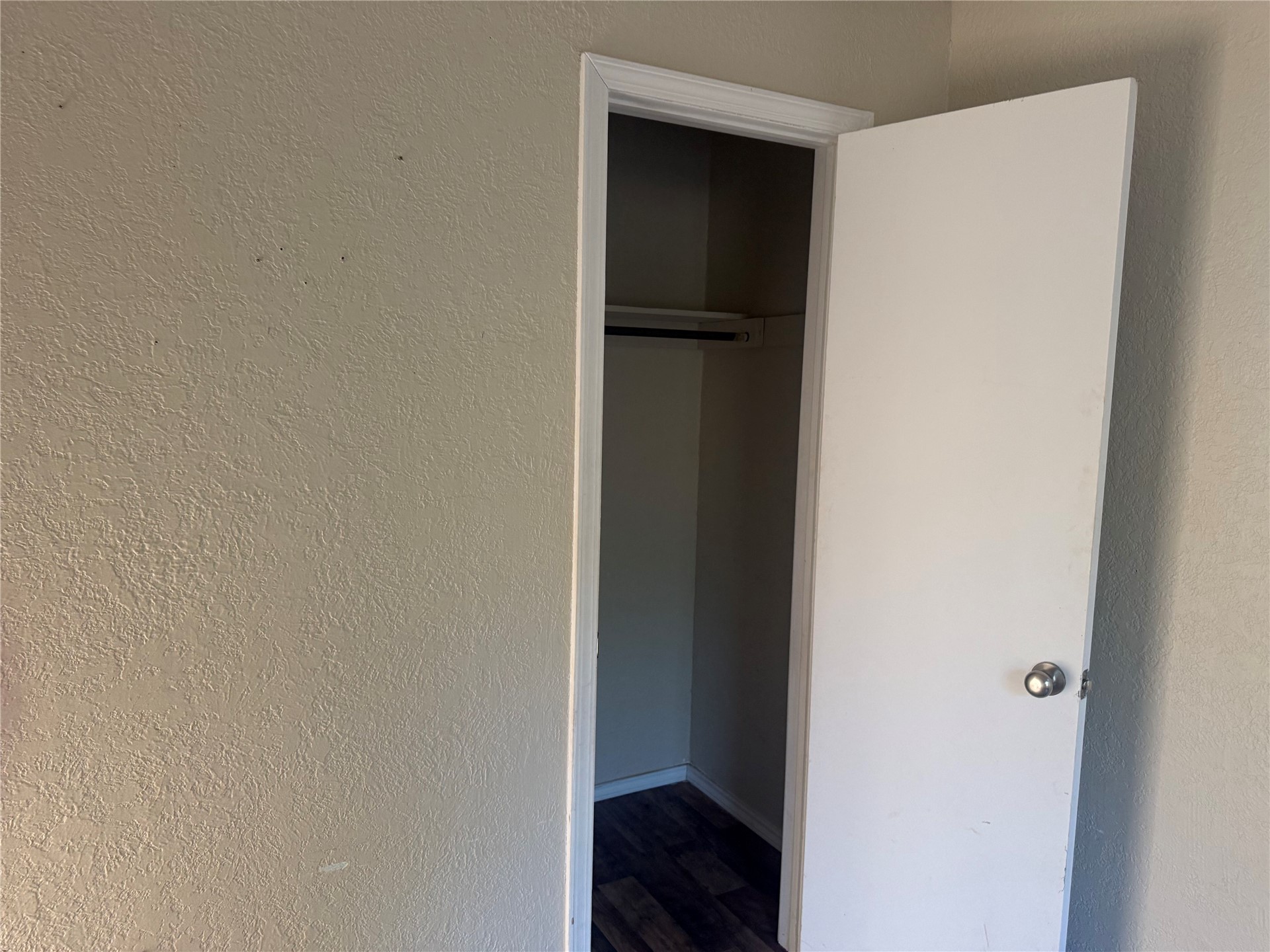 24 2nd Property Photo 12