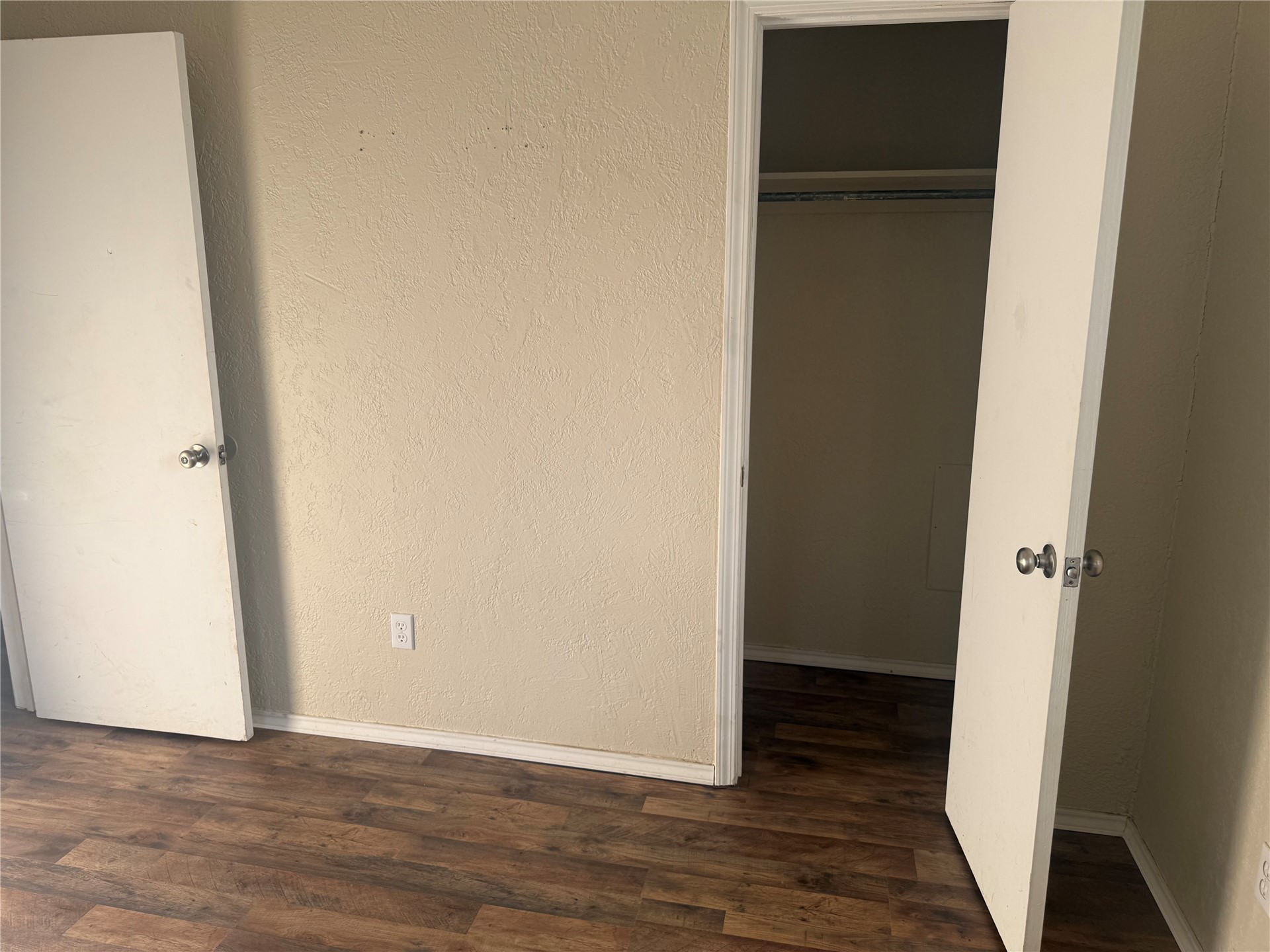 24 2nd Property Photo 13
