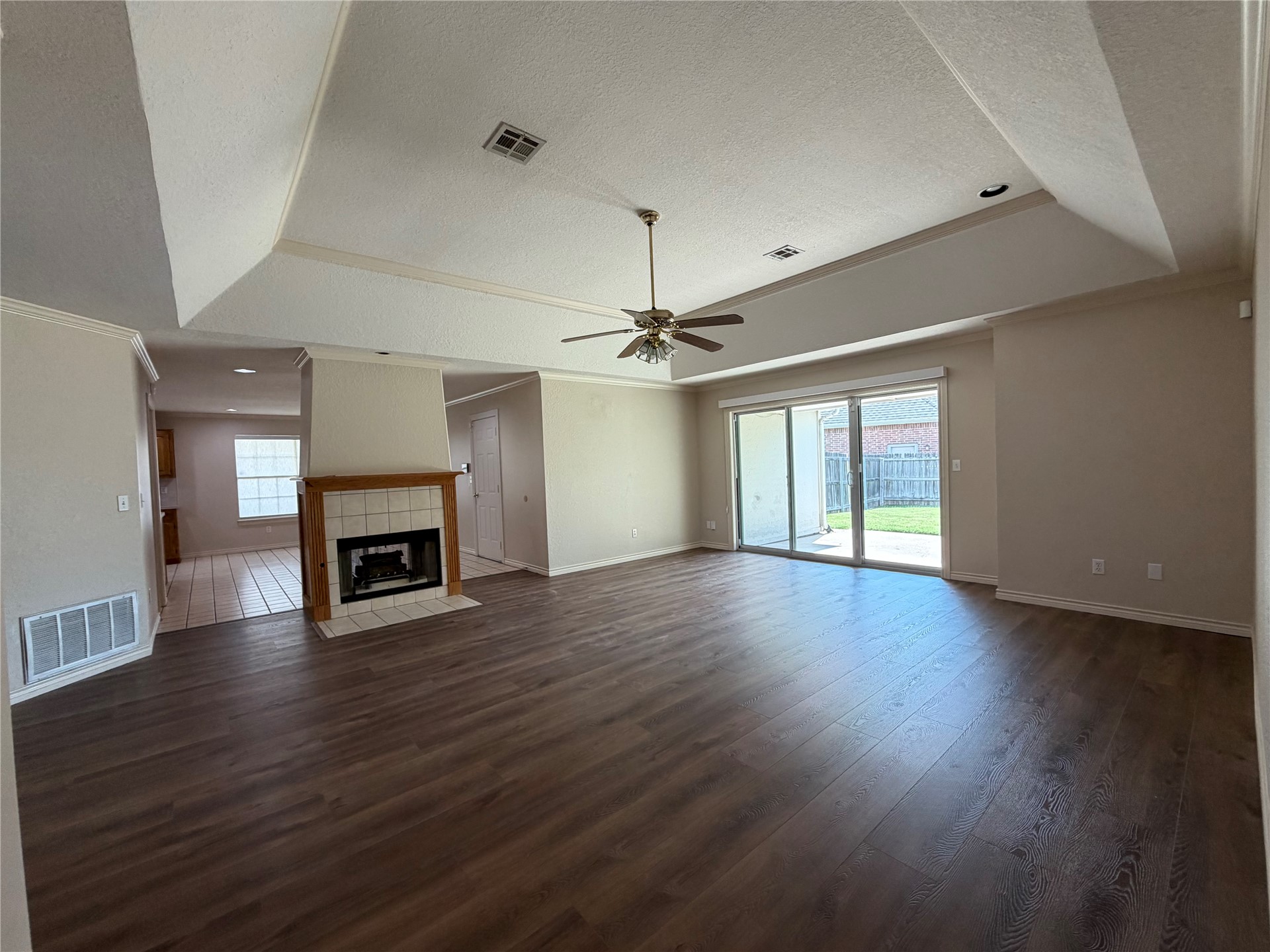 9203 S 73rd East Avenue Property Photo 12