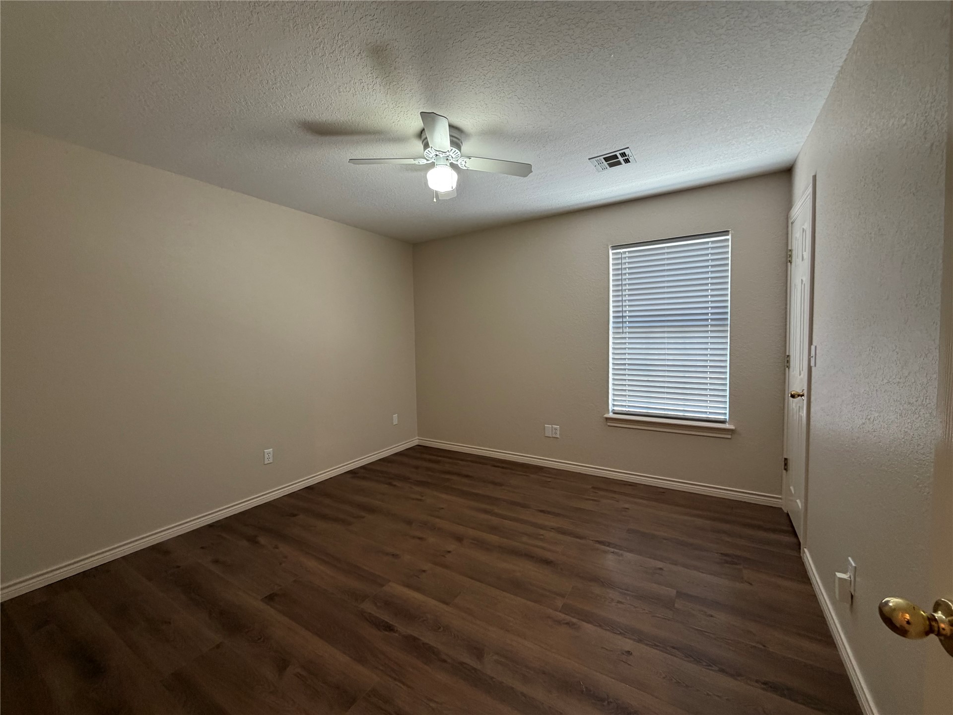 9203 S 73rd East Avenue Property Photo 23