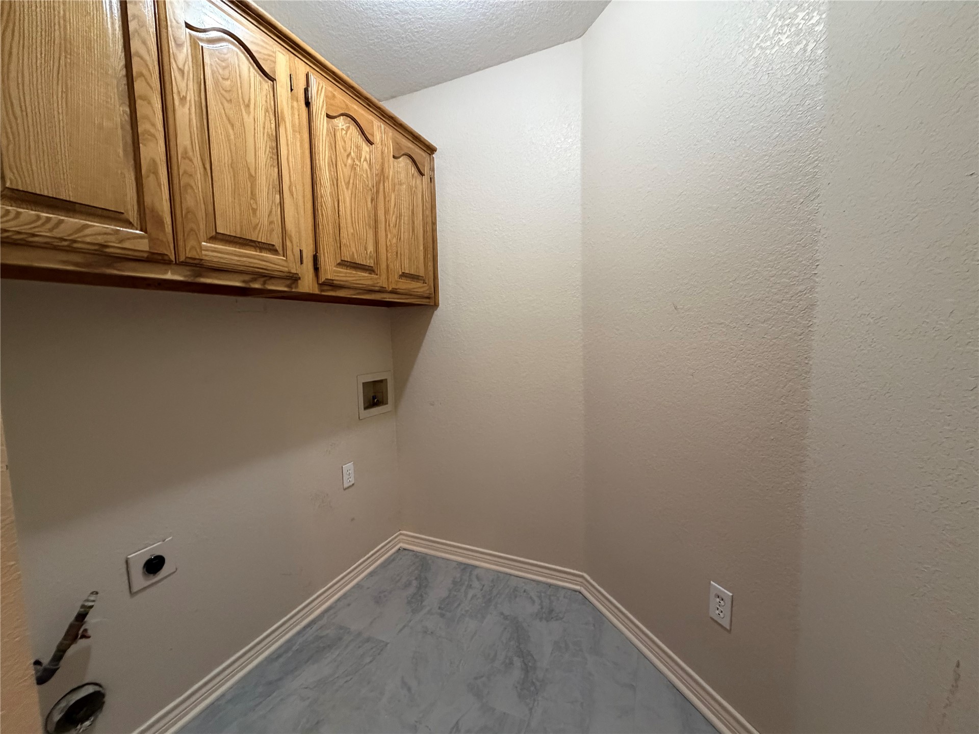 9203 S 73rd East Avenue Property Photo 25