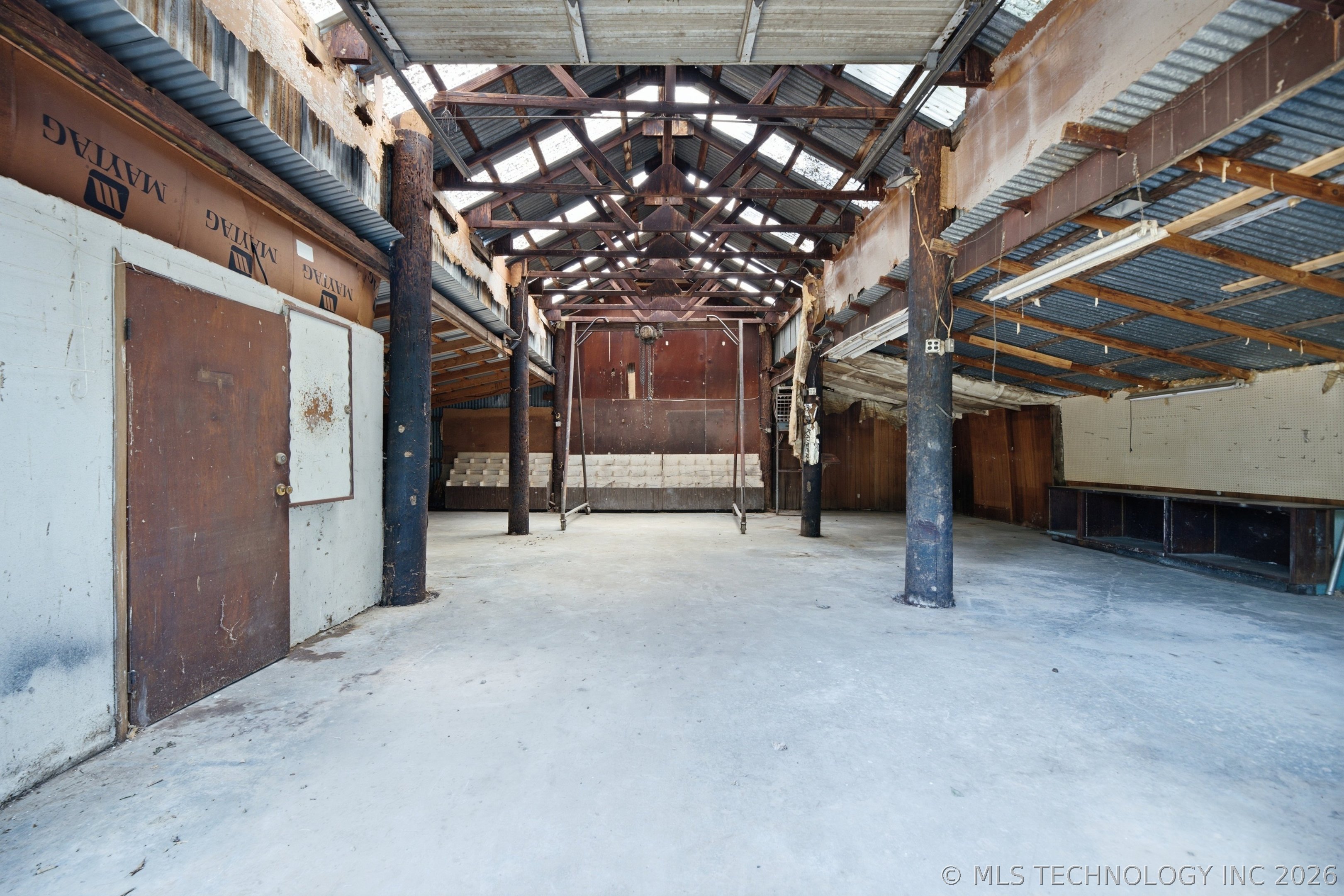 800 S Moore Avenue Property Photo 11
