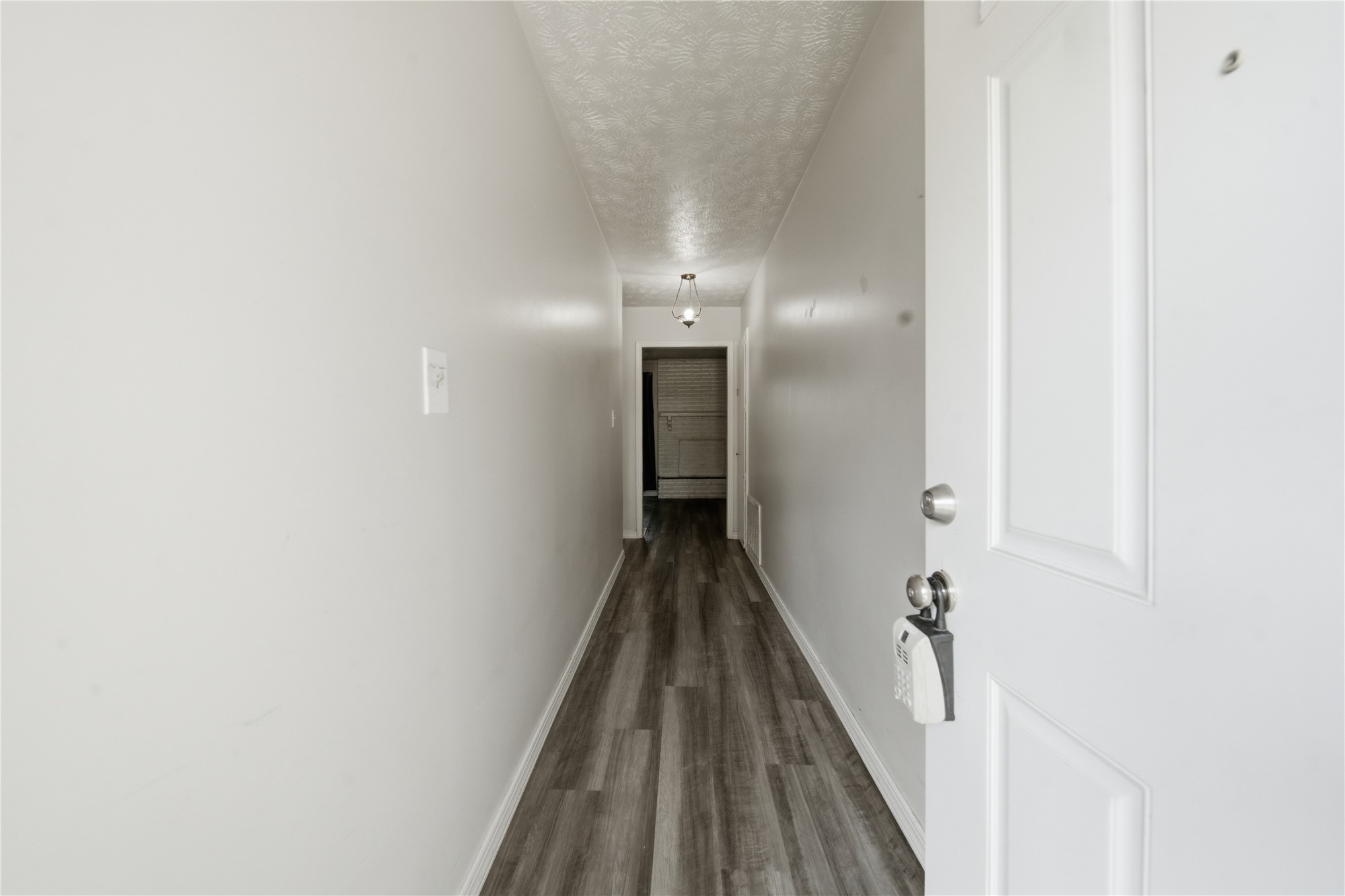 1101 W 14th Place Property Photo 12