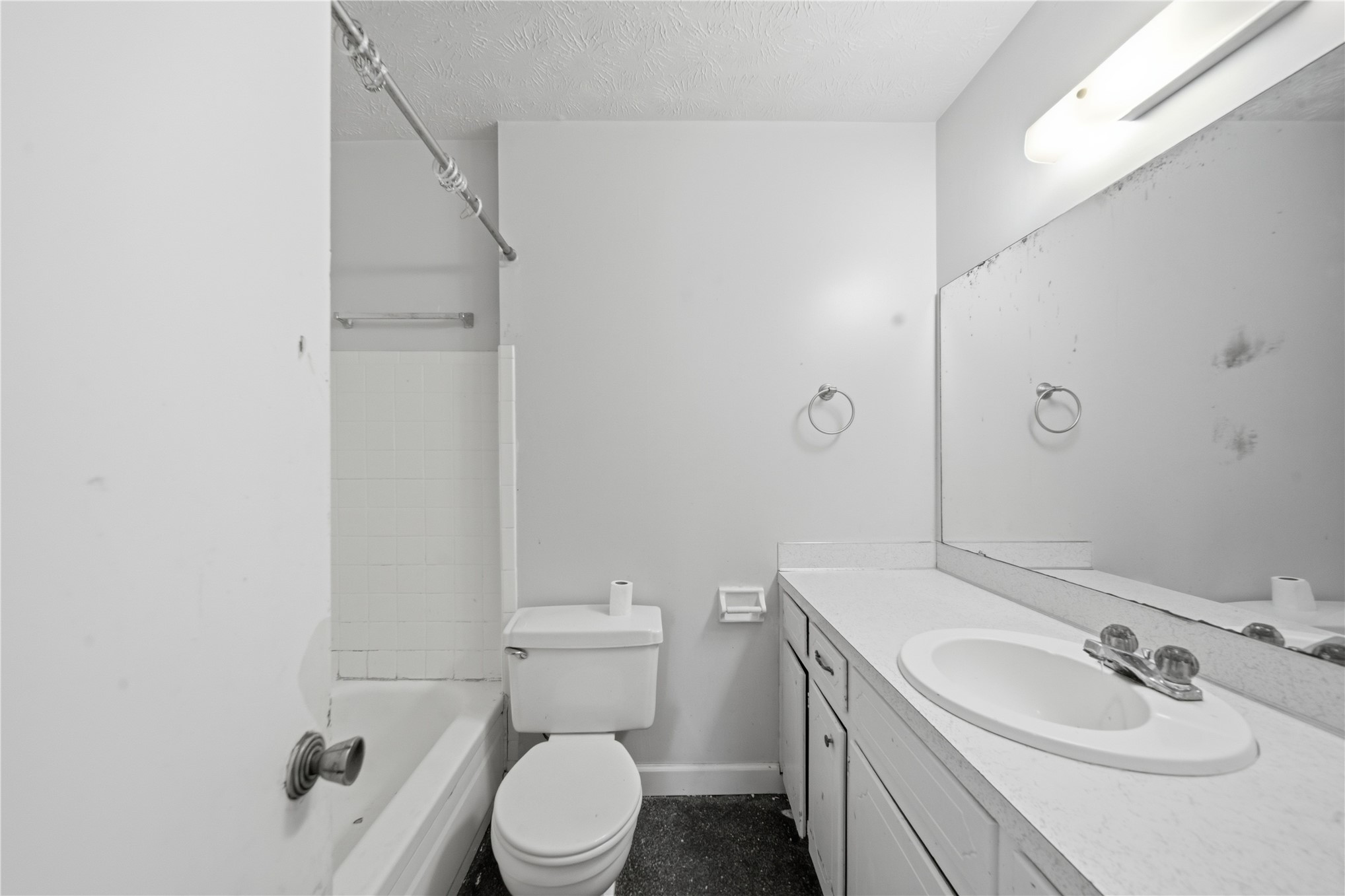 1101 W 14th Place Property Photo 22