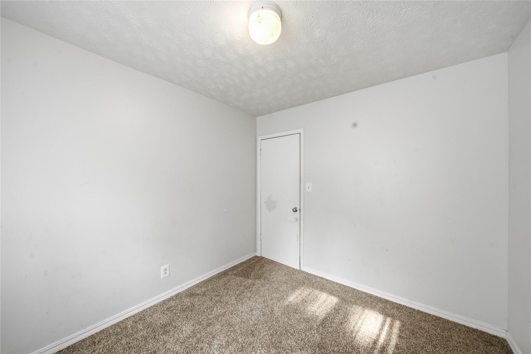 1101 W 14th Place Property Photo 30