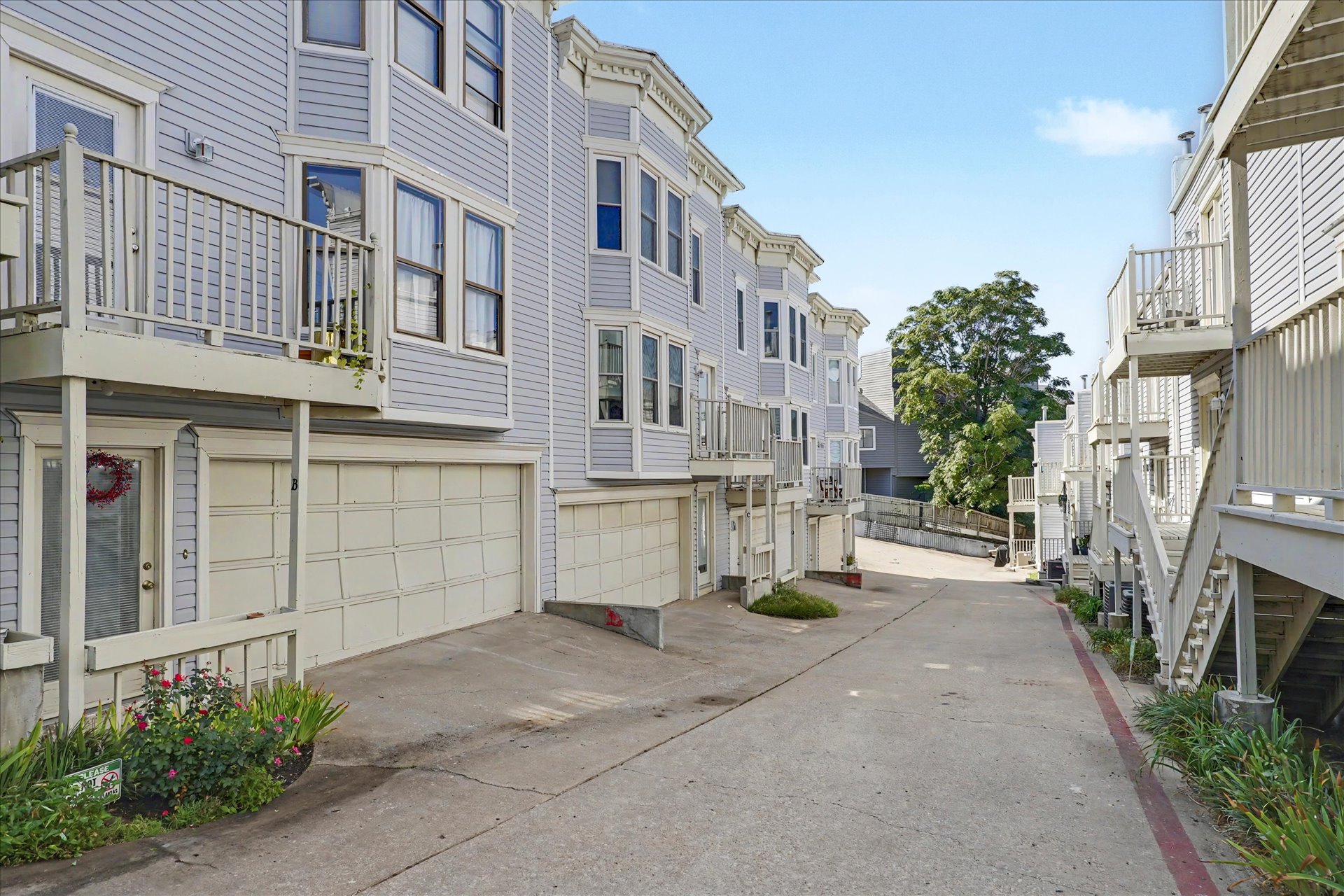 768 W 13th Street B9 Property Photo 6