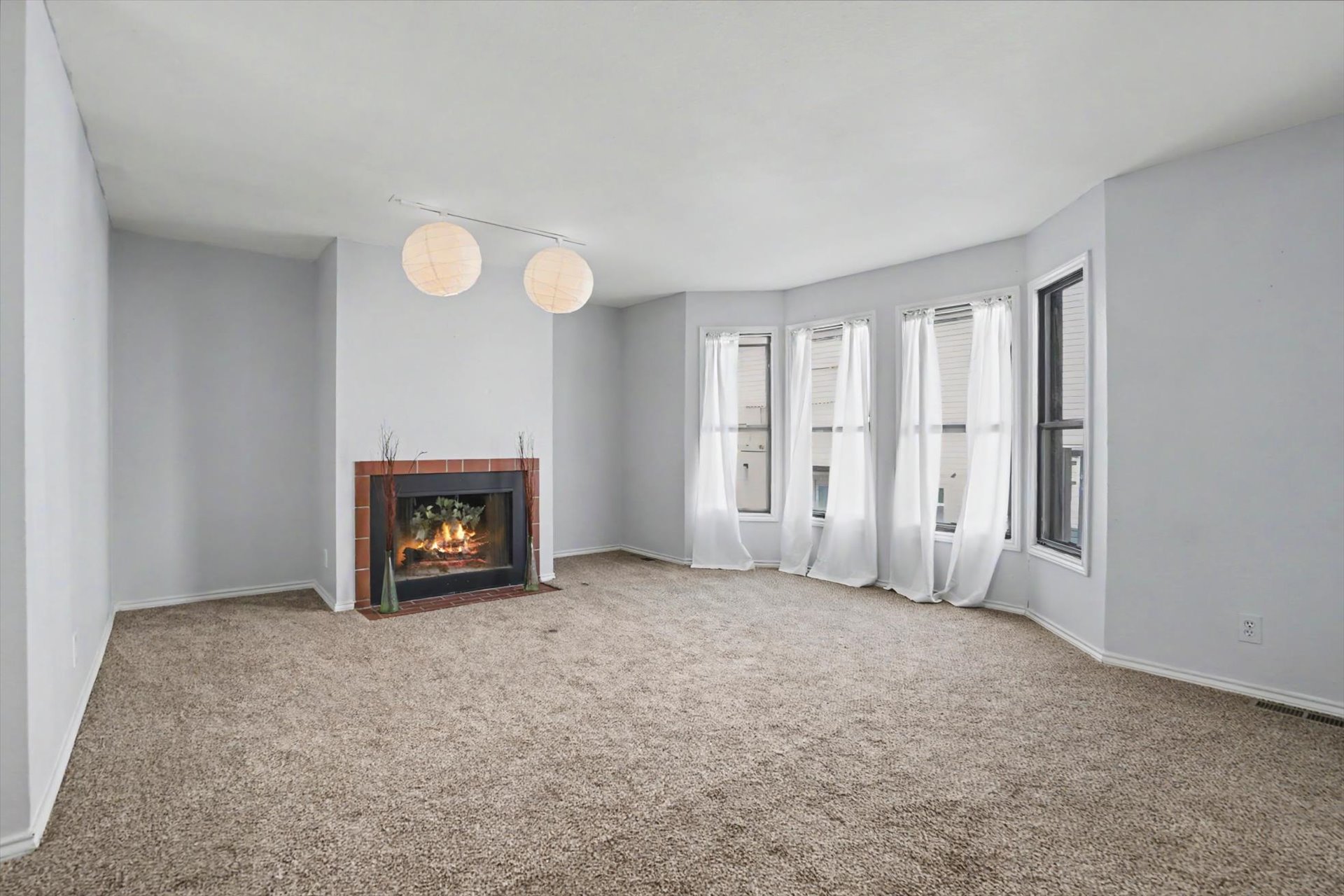 768 W 13th Street B9 Property Photo 16