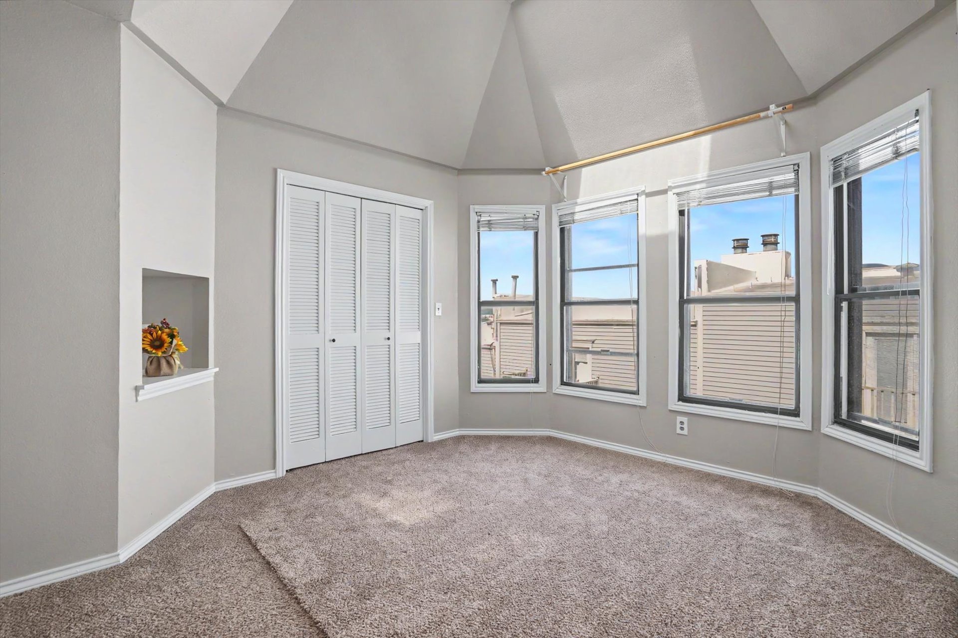 768 W 13th Street B9 Property Photo 22
