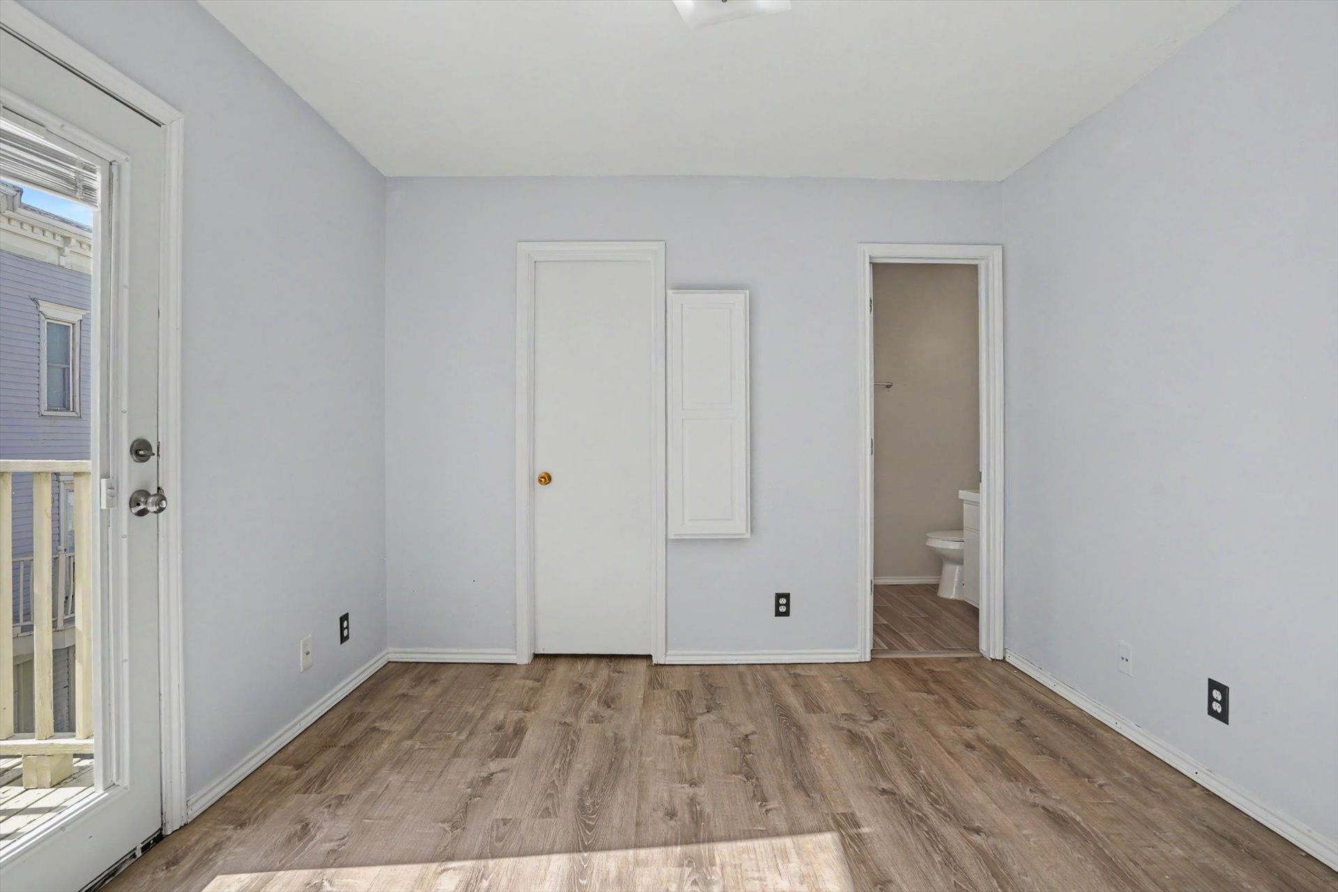 768 W 13th Street B9 Property Photo 27