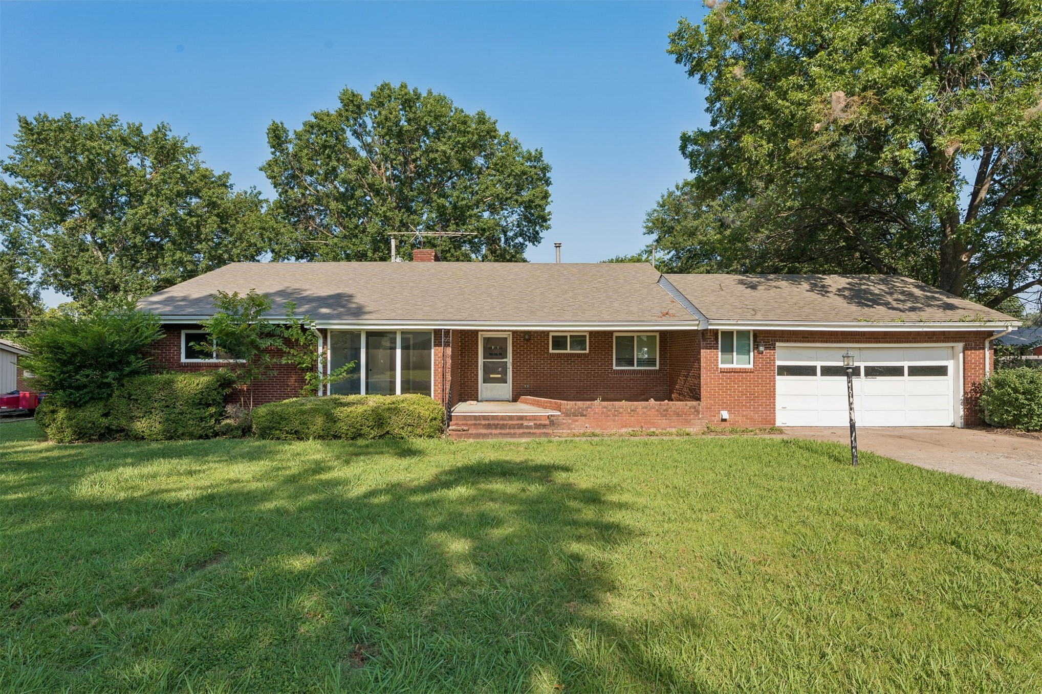 1419 Crescent Drive