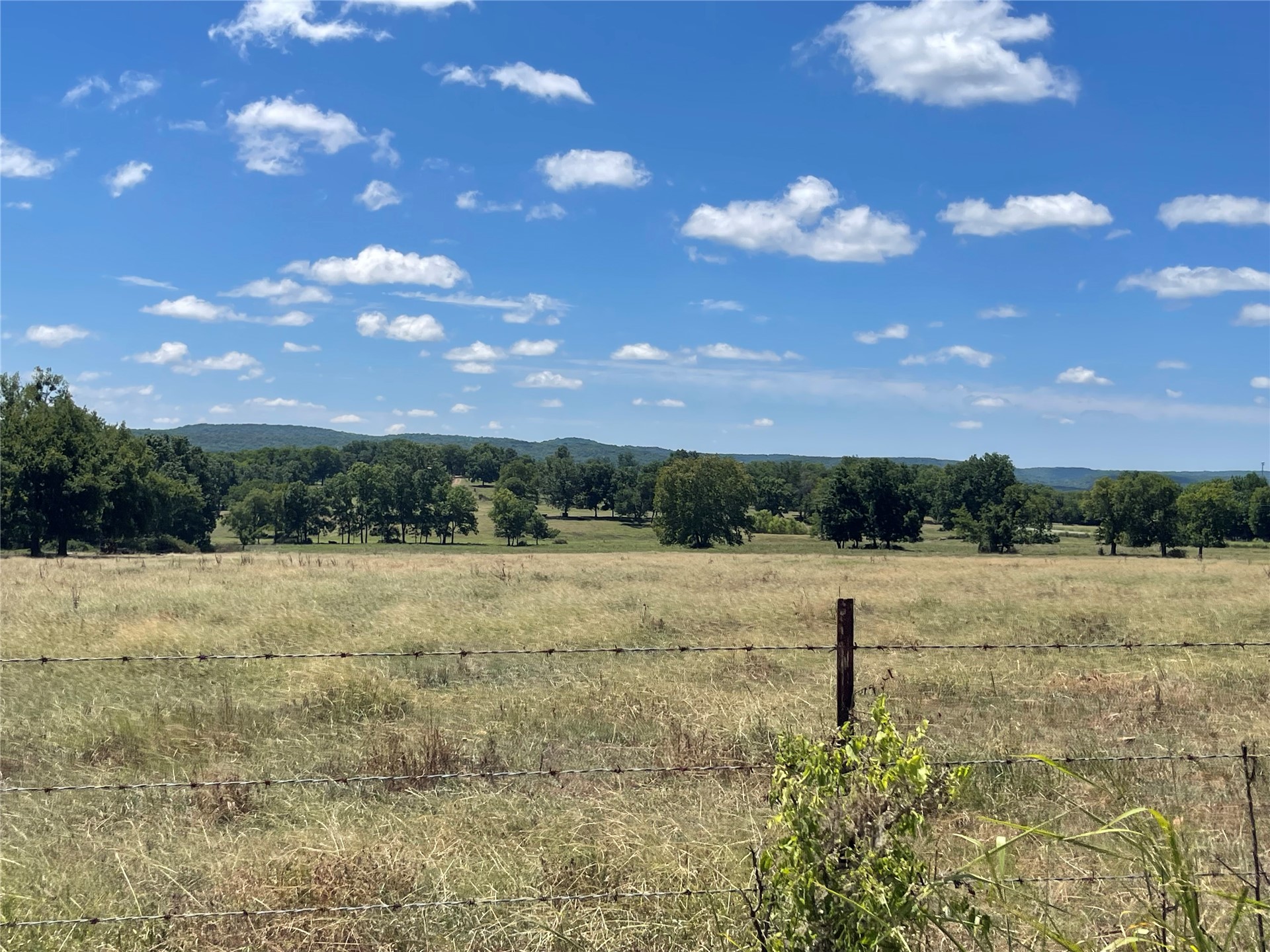 825 Road Property Photo 1