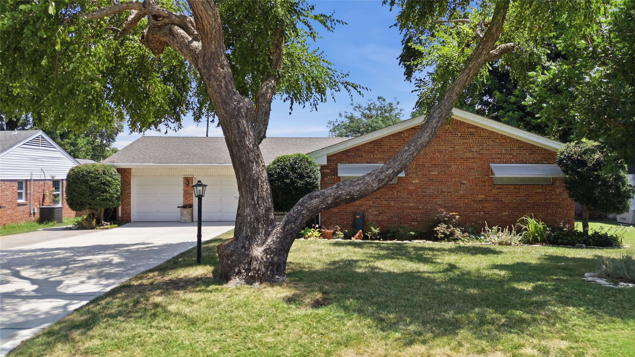 3321 S Toledo Place Property Photo 1