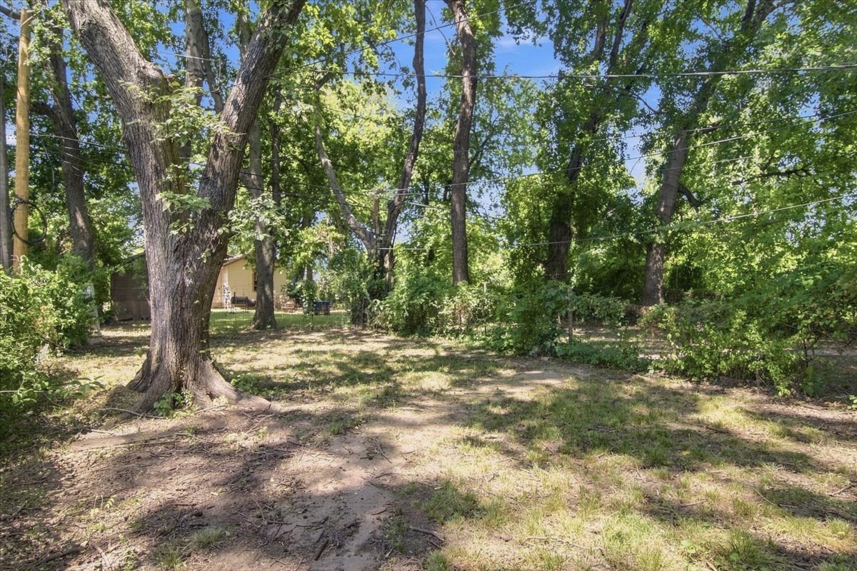 1830 N Martin Luther King Jr Boulevard E Property Photo 10