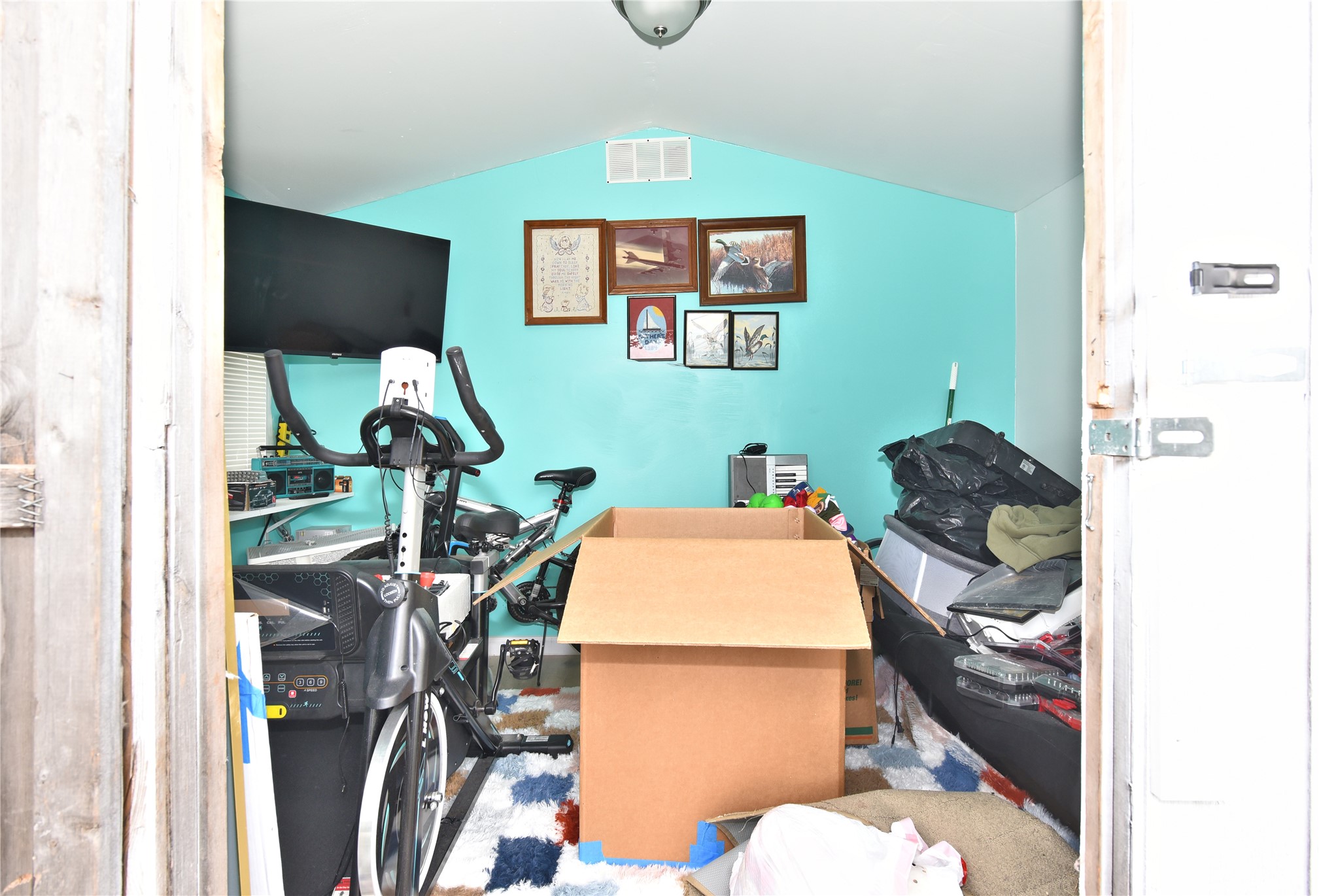 3216 E Oklahoma Place Property Photo 21
