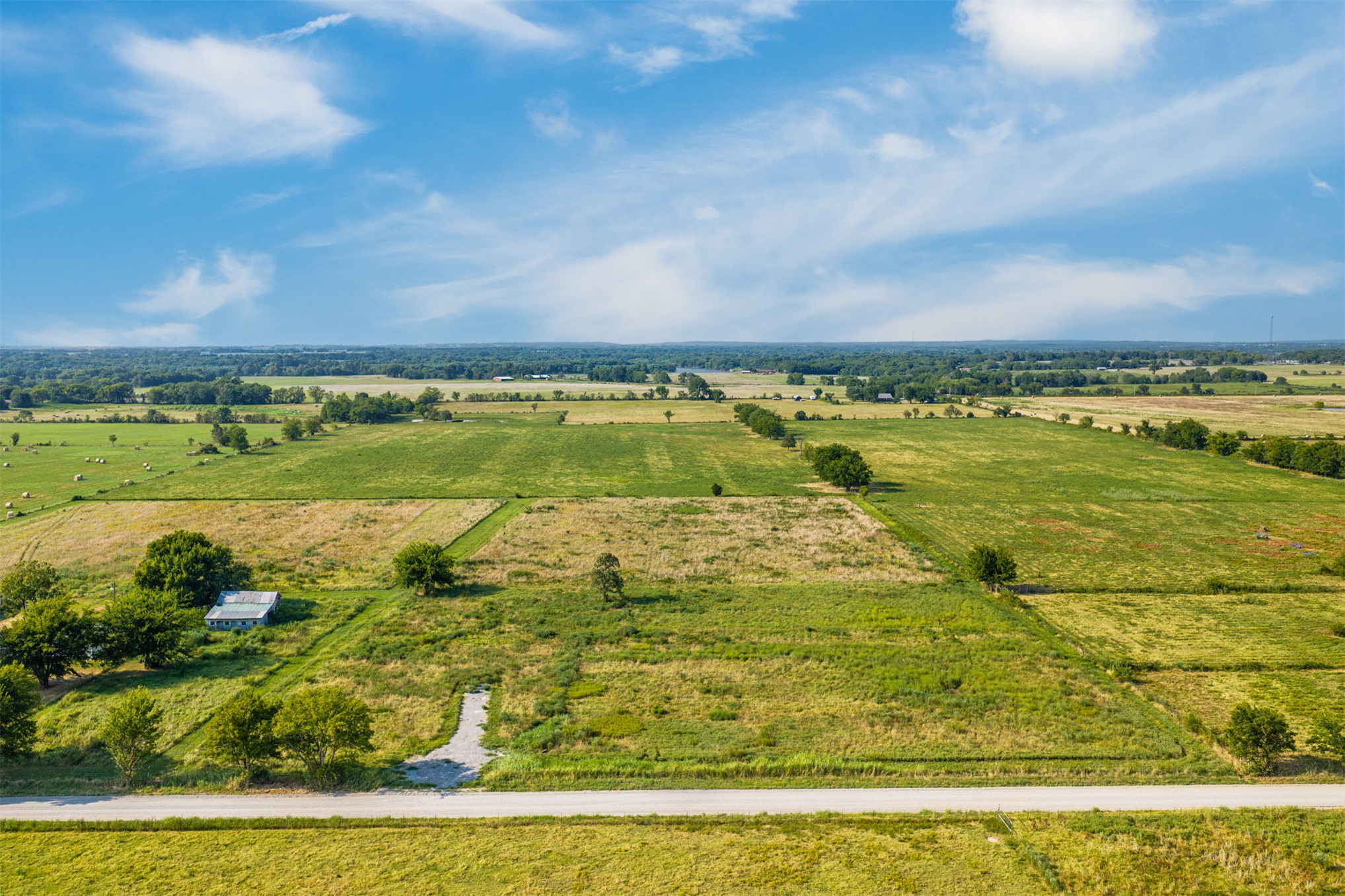 6347 E 410 Road Property Photo 12